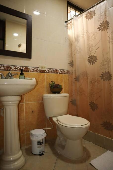 Guayacán Casa Hostal