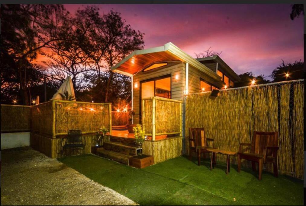 Casita VNV walking distance to the beach