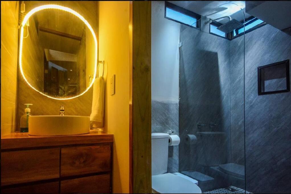 Casita VNV walking distance to the beach