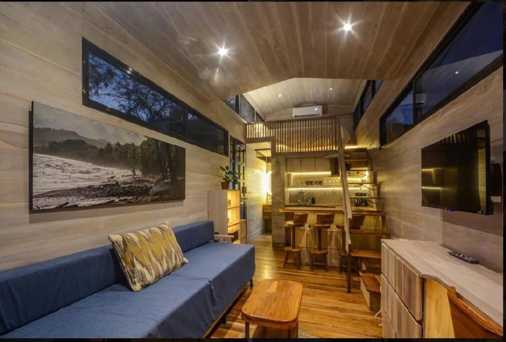 Casita VNV walking distance to the beach