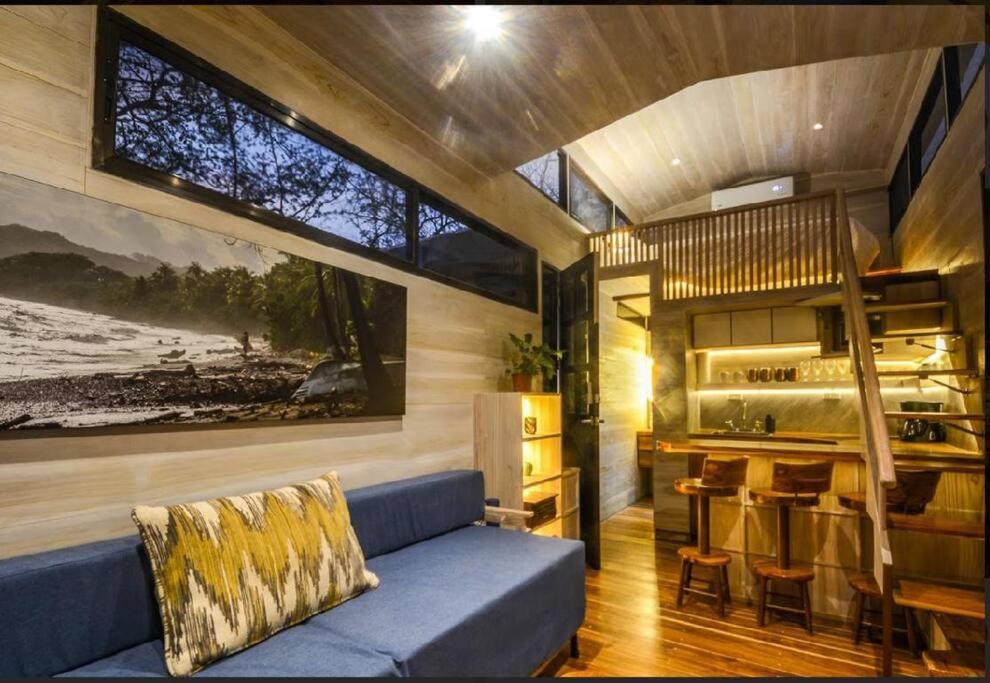 Casita VNV walking distance to the beach