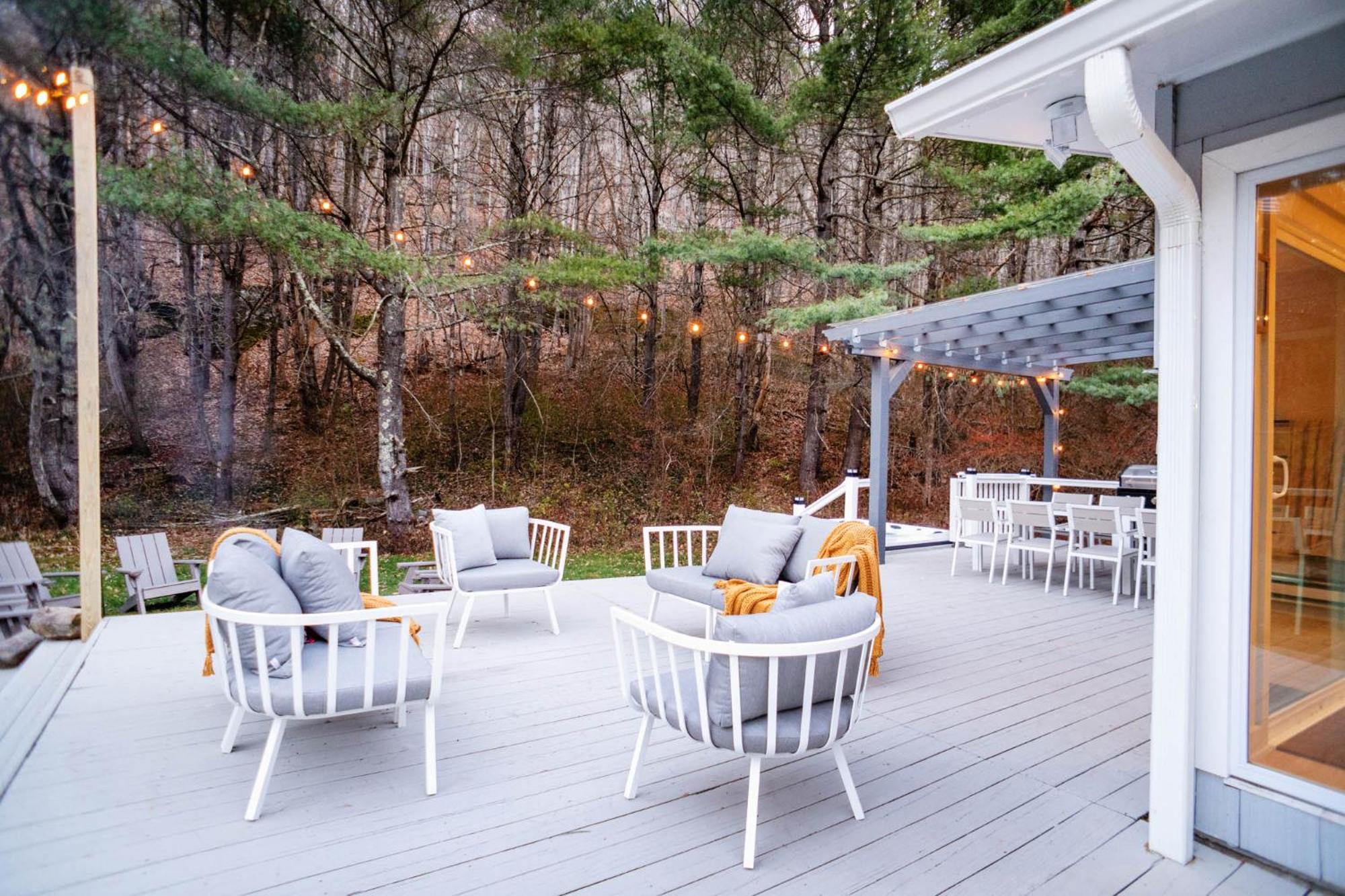Catskill MNTN Escape 5 BR 3 bath Villa Hot Tub Fire Pit Best Group Stay view 5