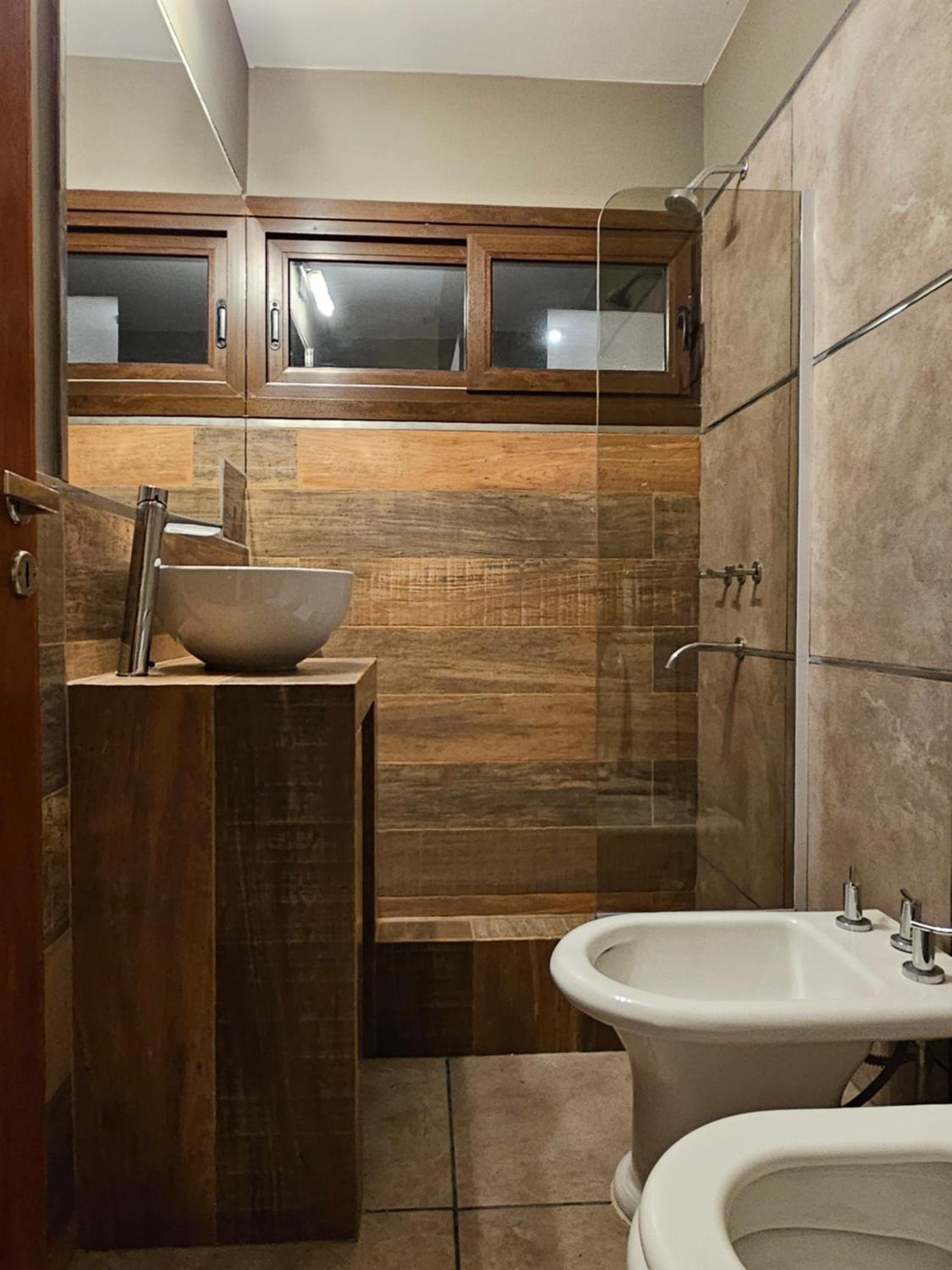 Casa Illia, hermosa casa de diseño en barrio Los Perales
