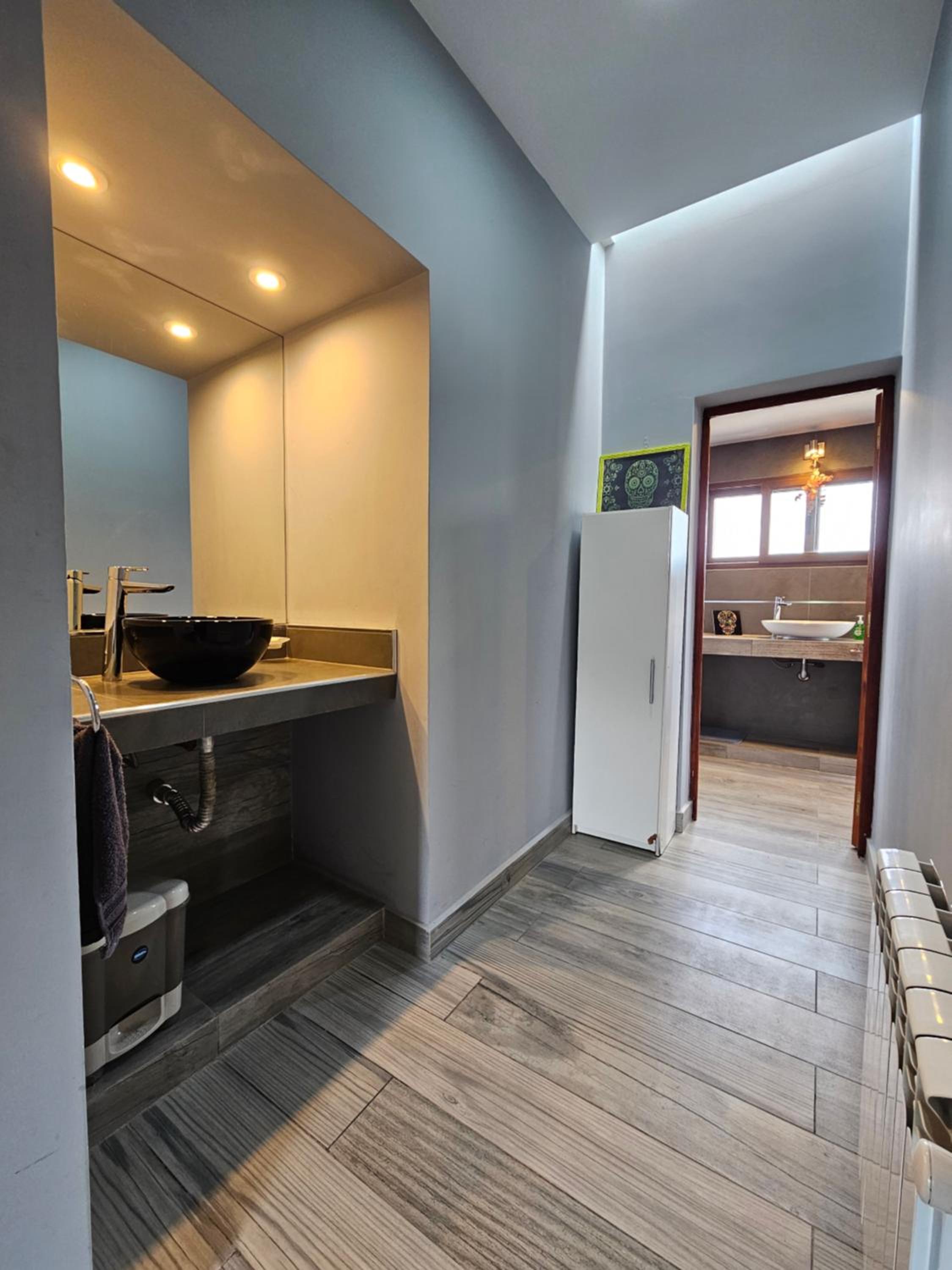 Casa Illia, hermosa casa de diseño en barrio Los Perales