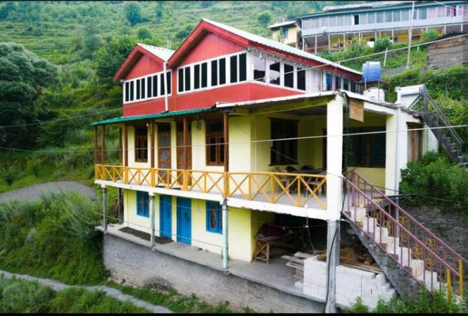 Shri Hari Nargis Home Stay