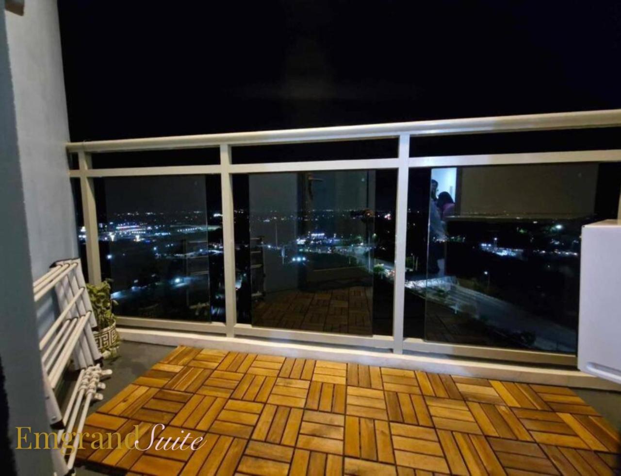 The Emgrand Suite at Azure North San Fernando Pampanga view 5