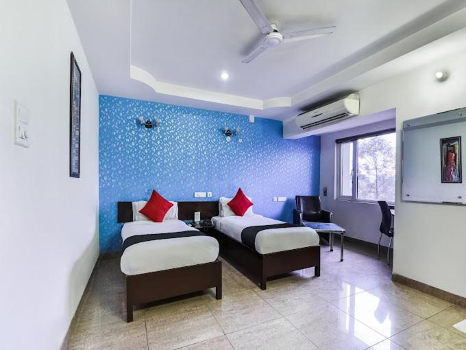 HOTEL RAJMAHAL GREEN