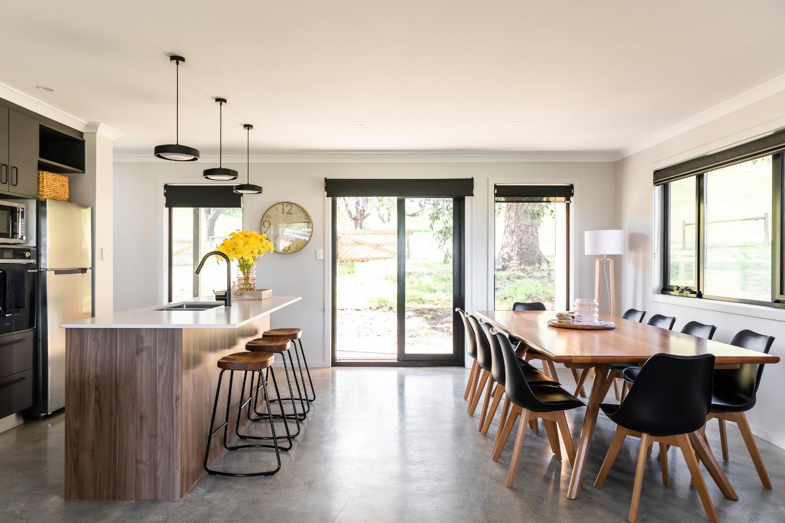 44onRoaring - in the Huon Valley