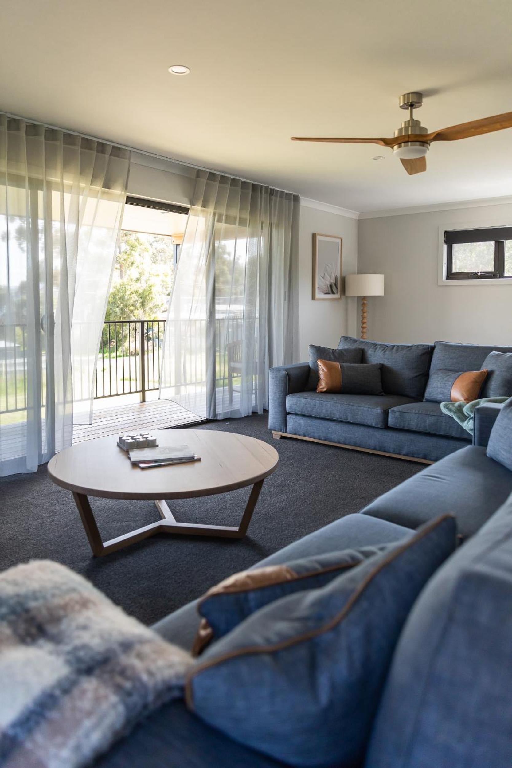 44onRoaring - in the Huon Valley