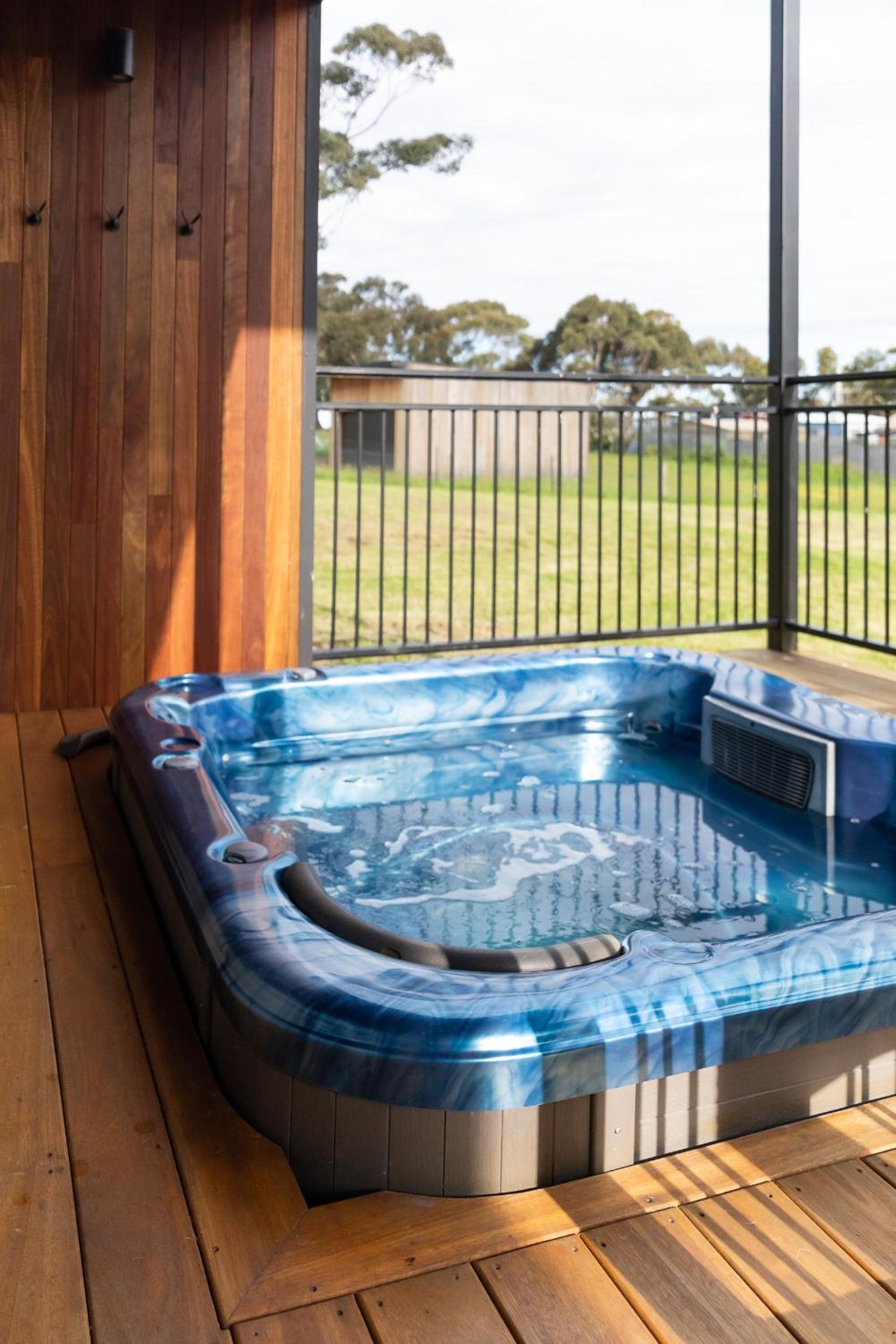 44onRoaring - in the Huon Valley