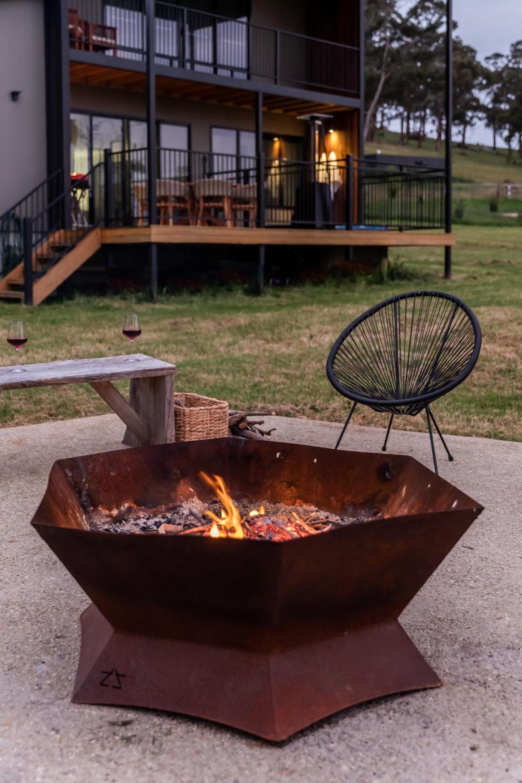44onRoaring - in the Huon Valley