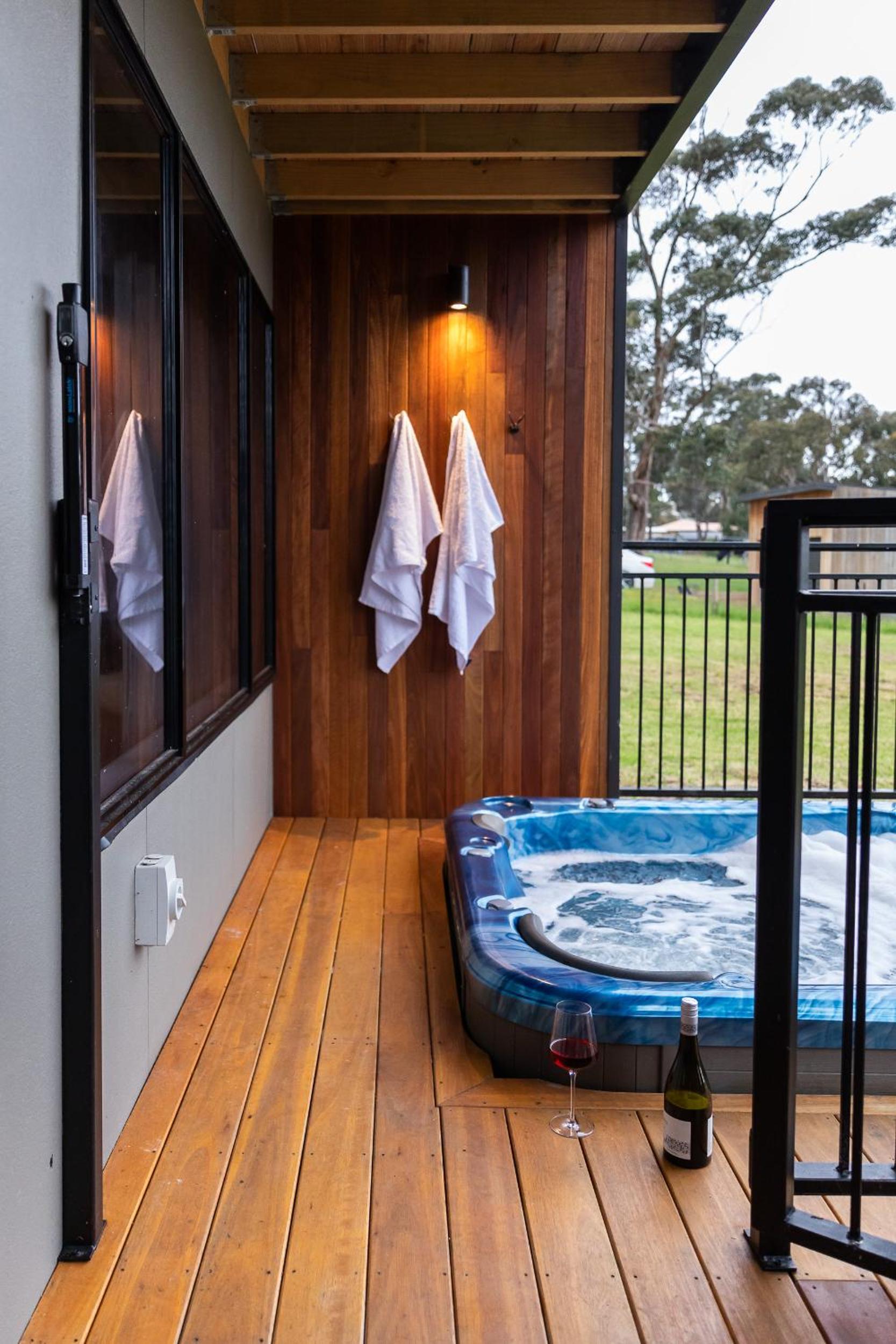 44onRoaring - in the Huon Valley