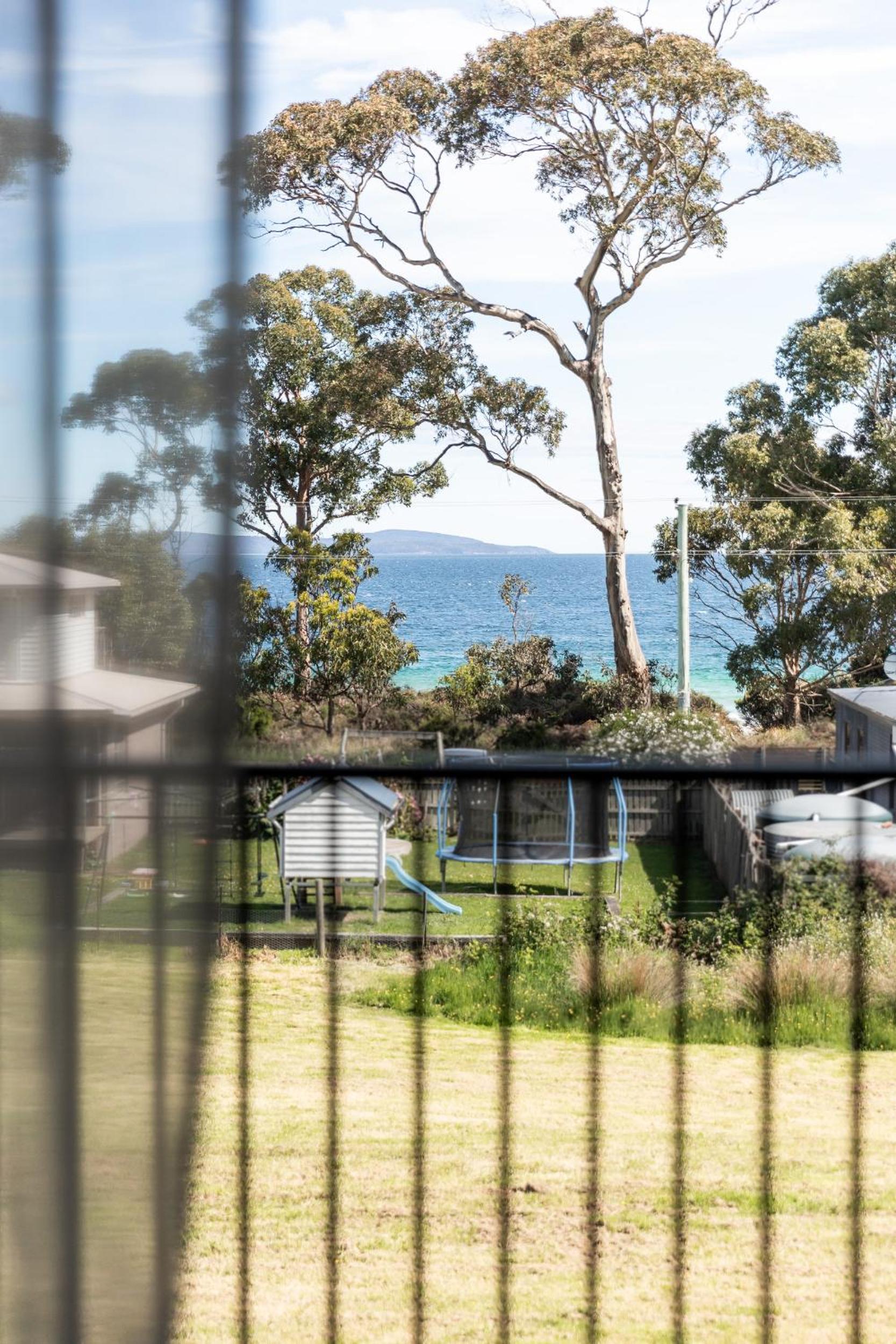 44onRoaring - in the Huon Valley