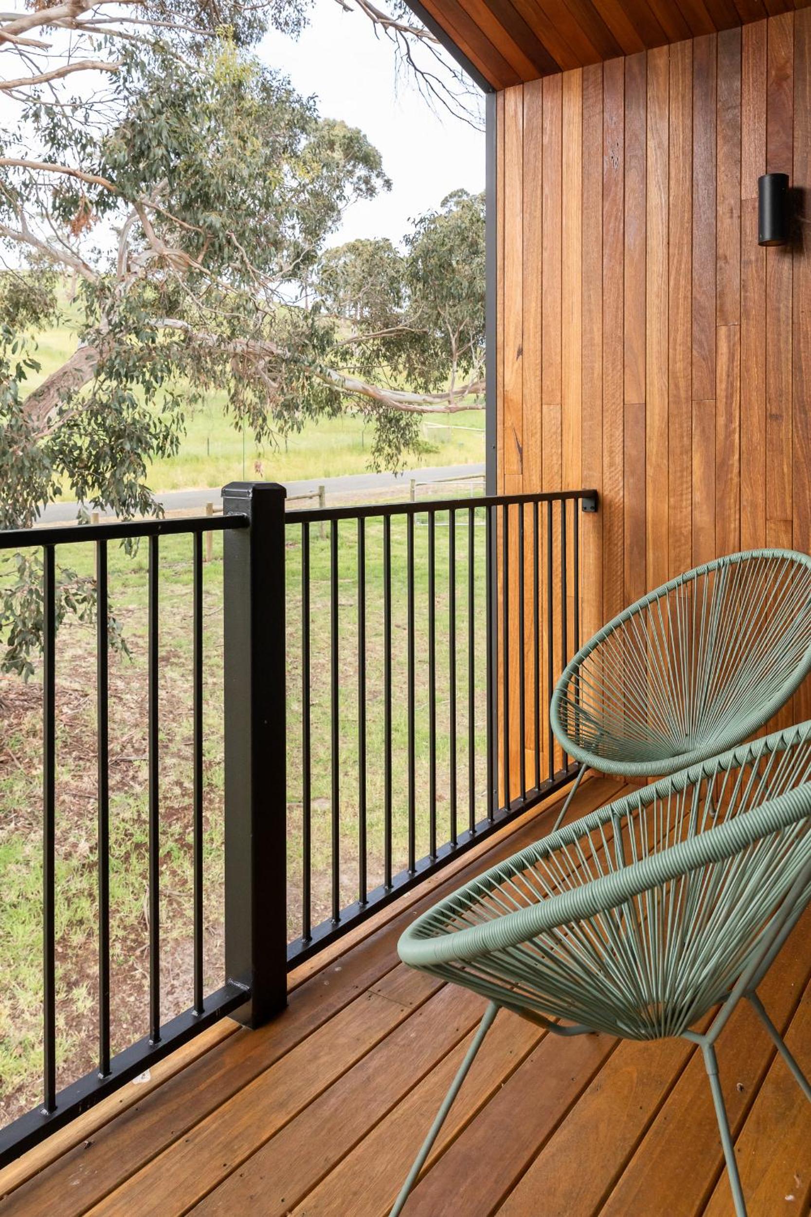 44onRoaring - in the Huon Valley