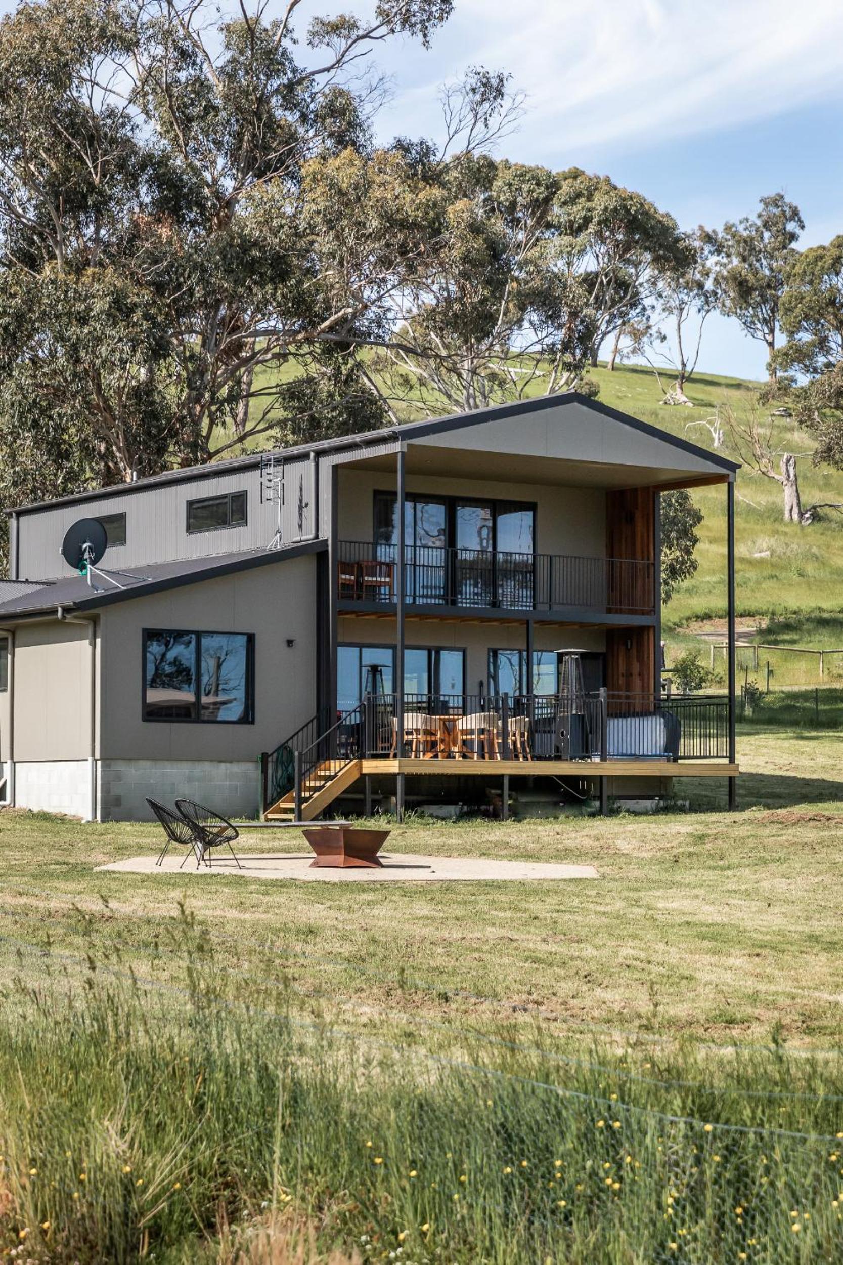 44onRoaring - in the Huon Valley