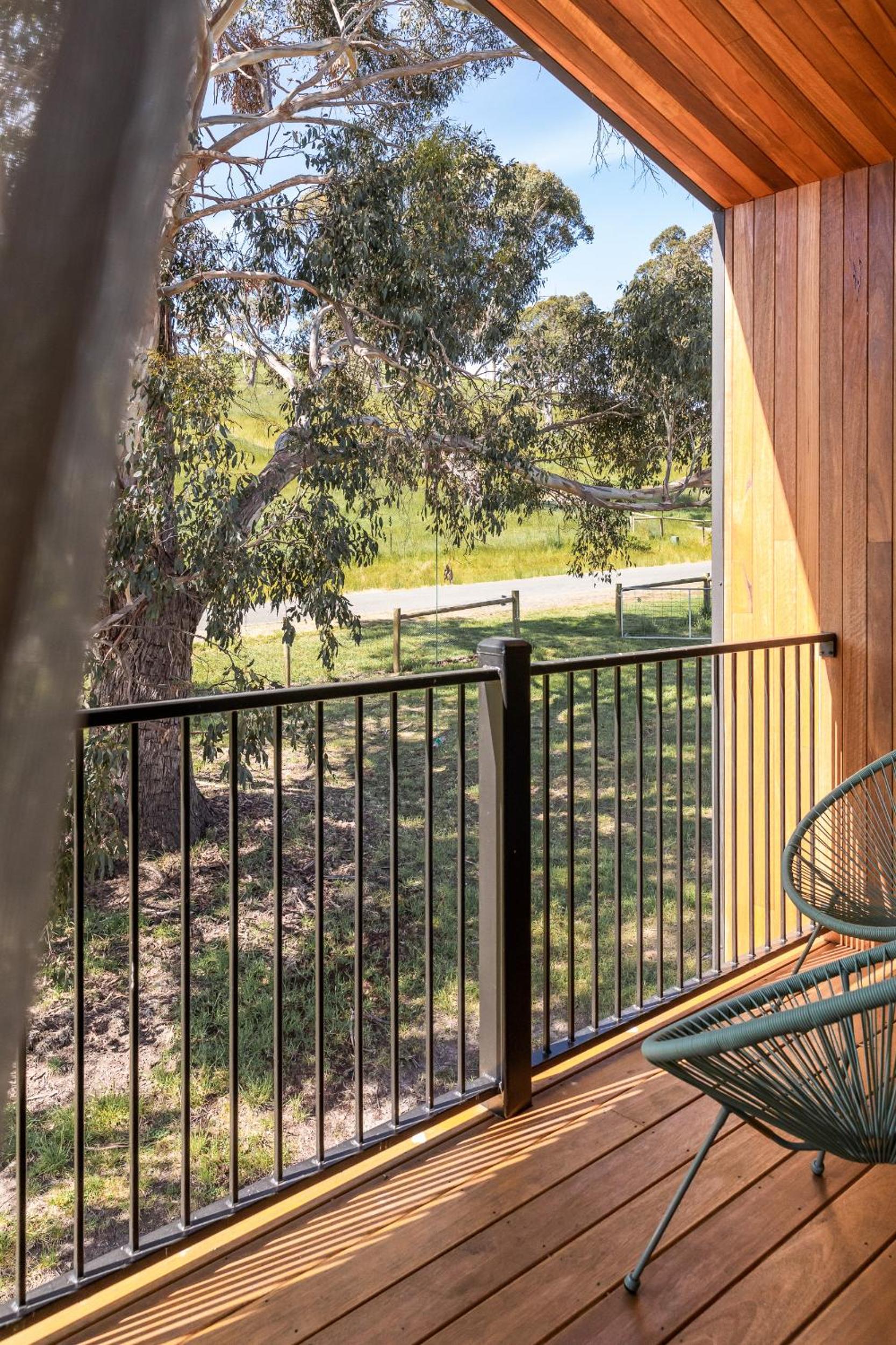 44onRoaring - in the Huon Valley