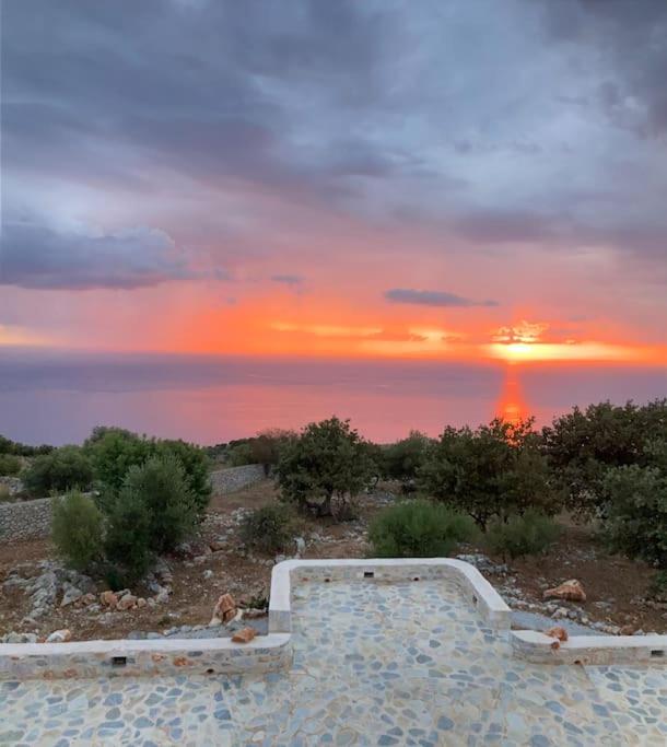 Elemani Villas