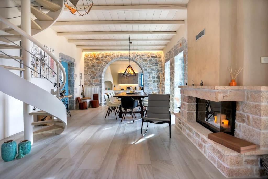 Elemani Villas