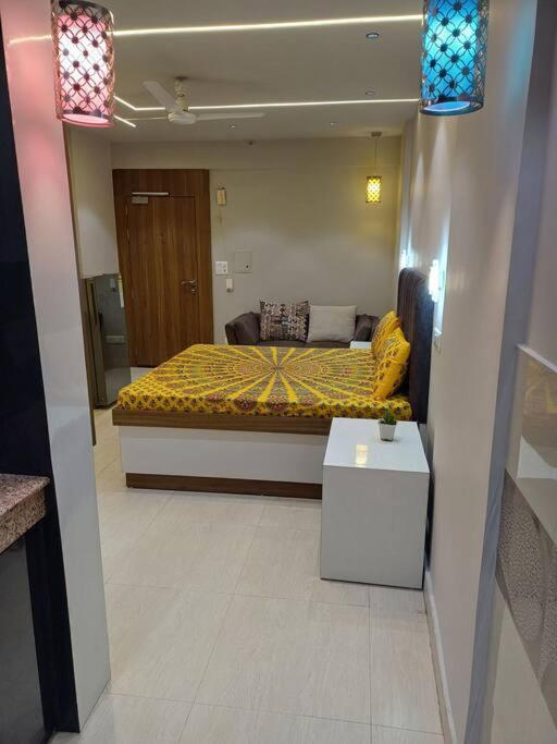 The Dream House DLF Moti Nagar view 2