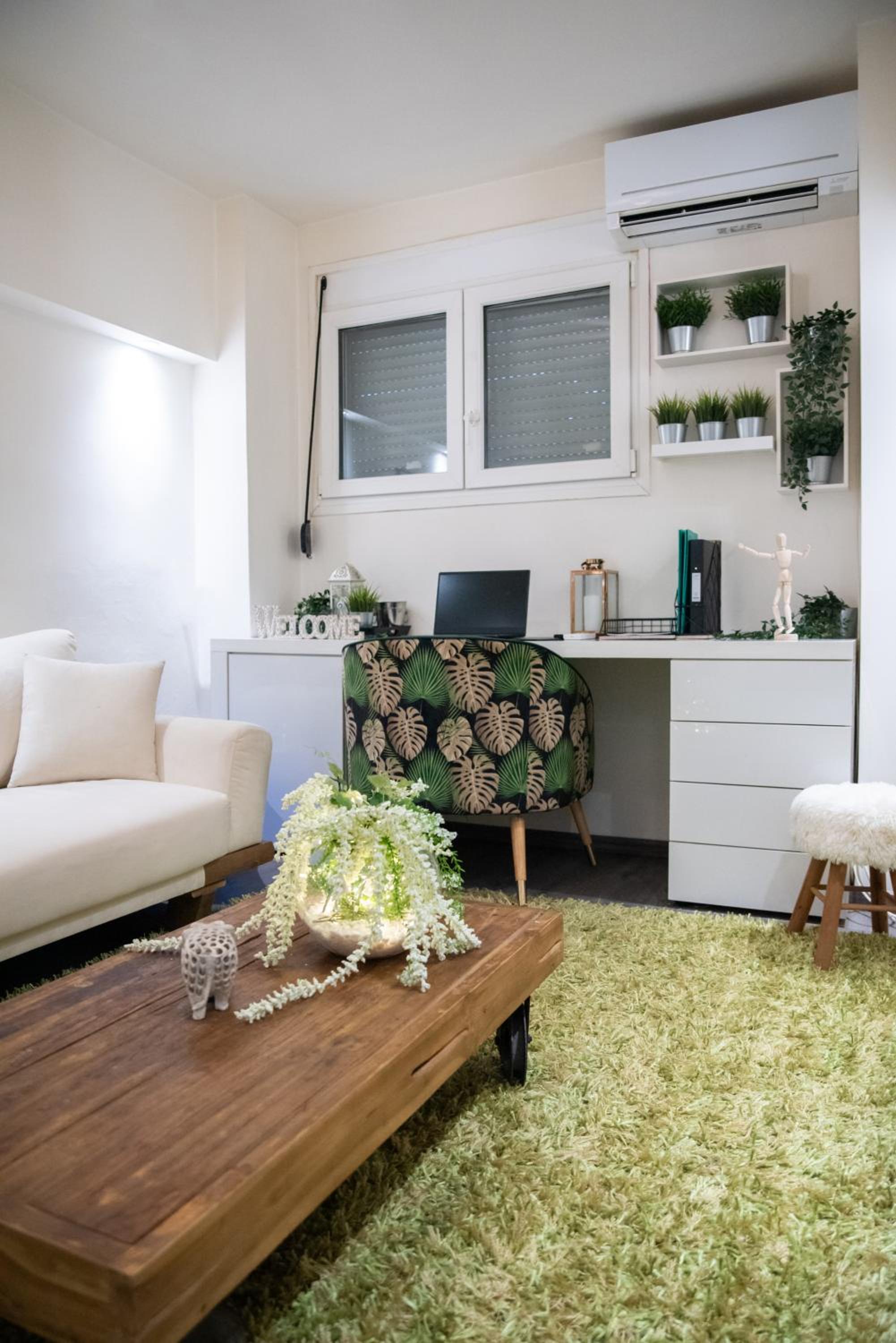 Athens centre Luxury Studio close to metro and Hospitals