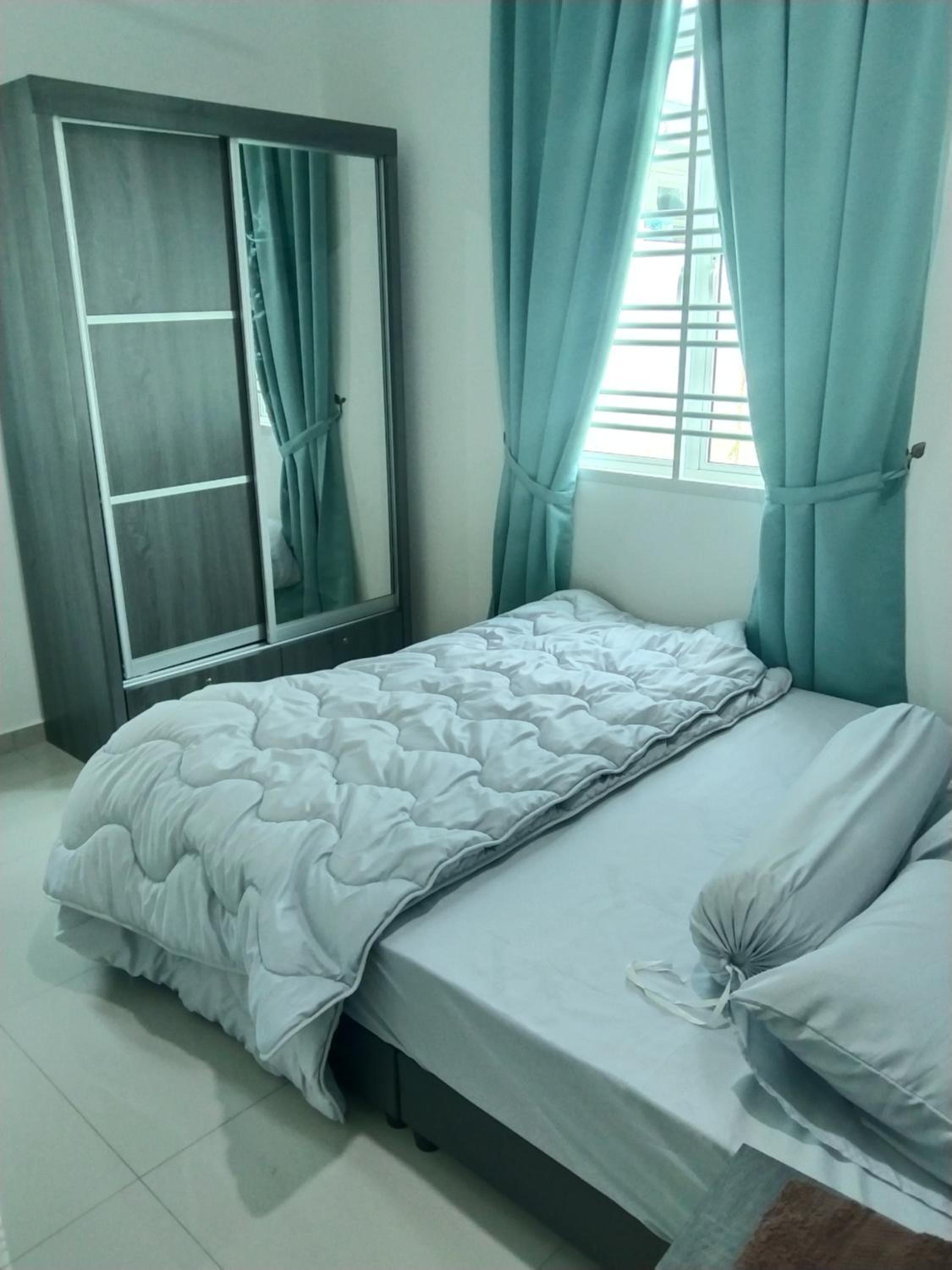 Red Garnet Homestay Taman Paya Rumput Perdana photo 5