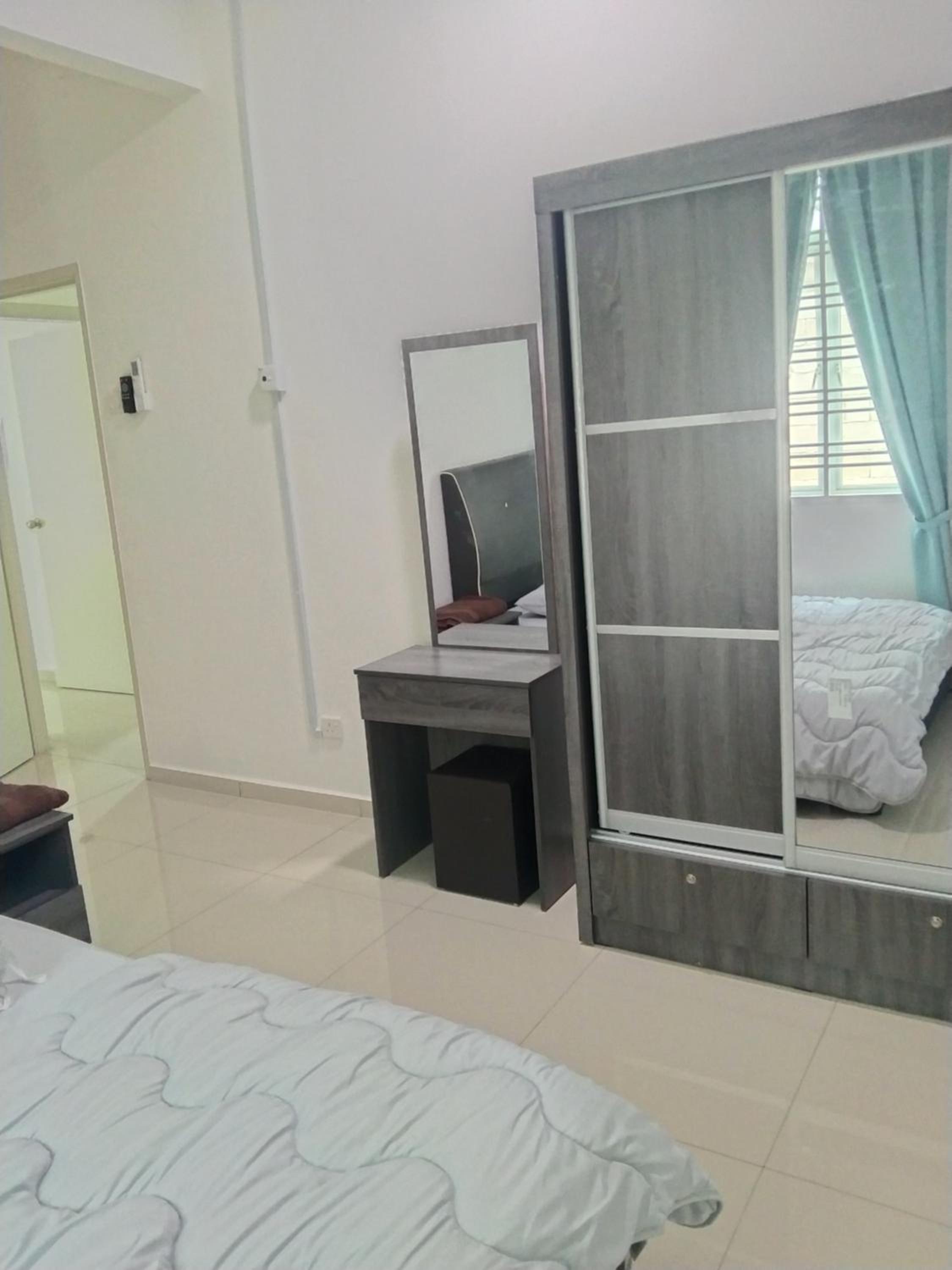 Red Garnet Homestay Taman Paya Rumput Perdana photo 3