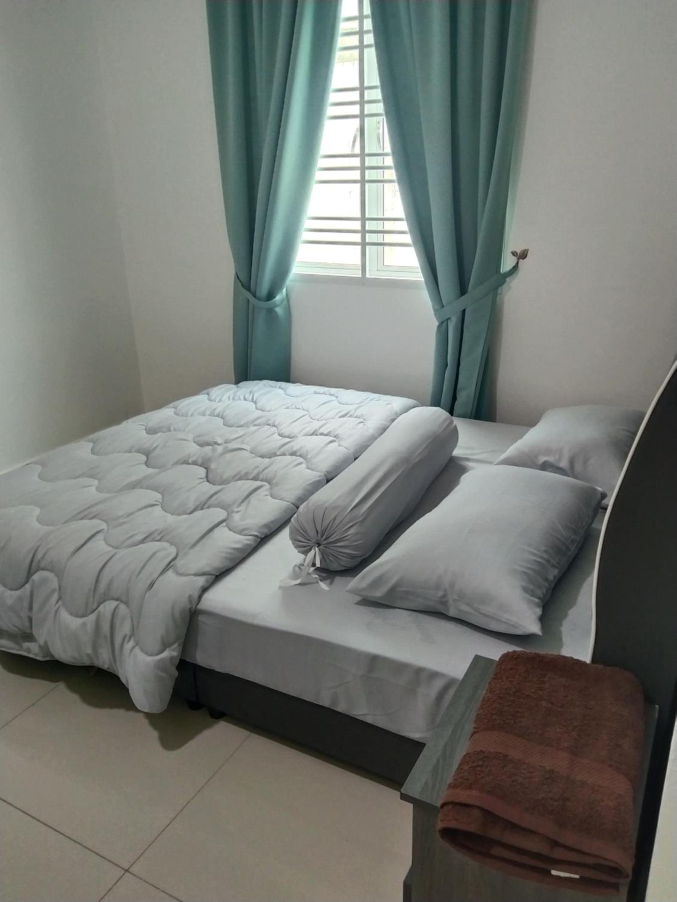 Red Garnet Homestay Taman Paya Rumput Perdana photo 8