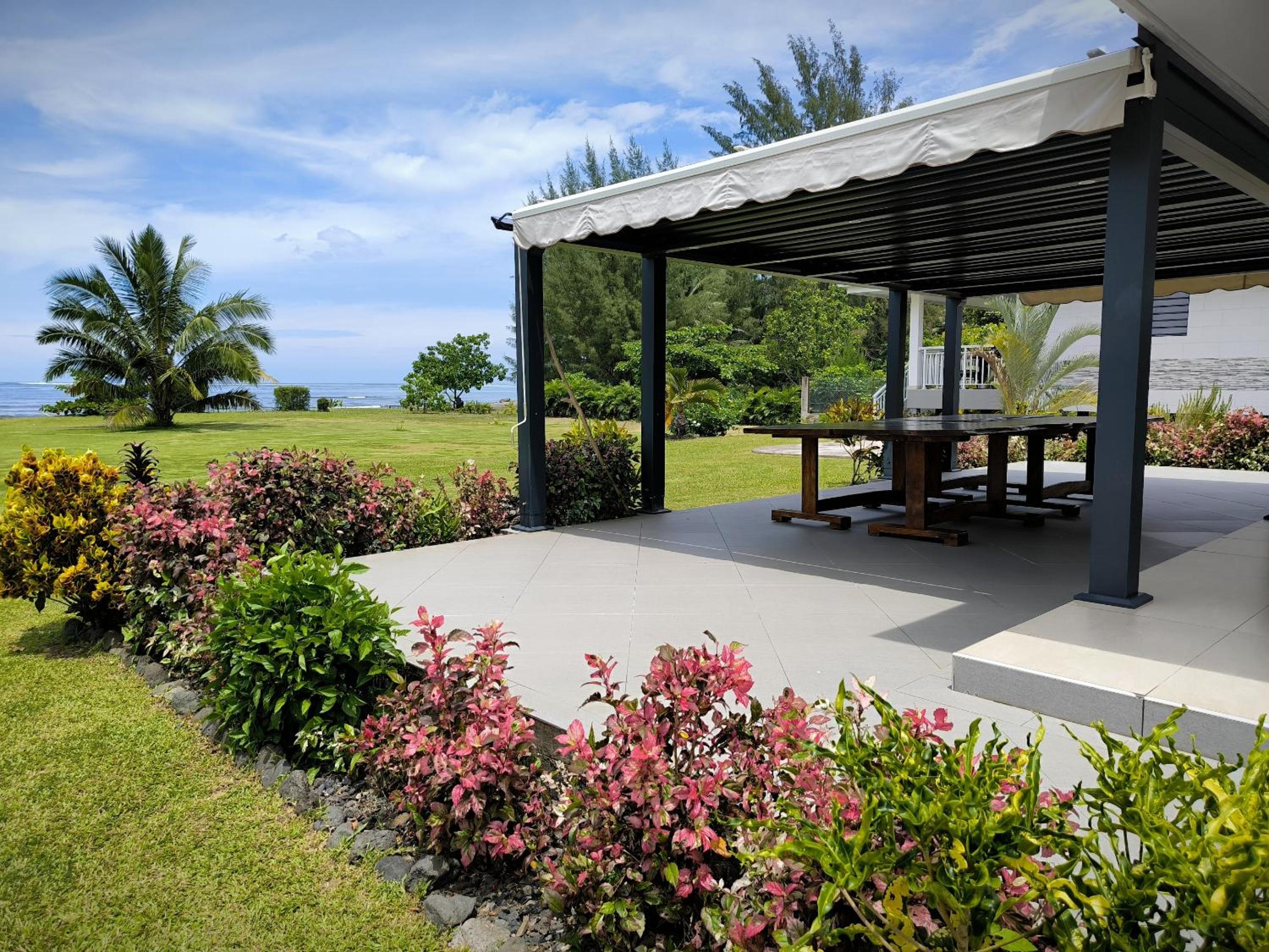 Moanaura Lodge