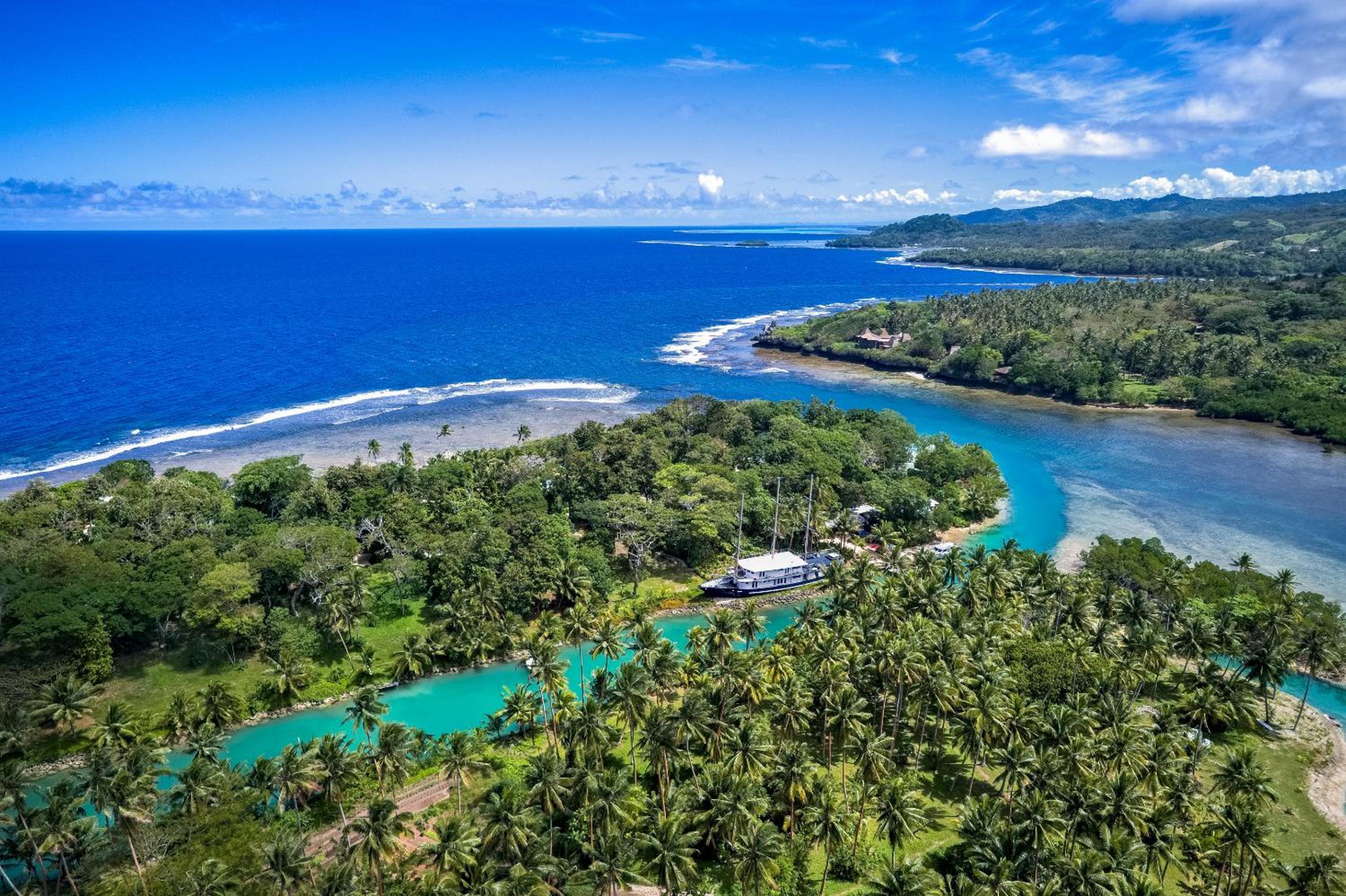 Savasi Island Resort