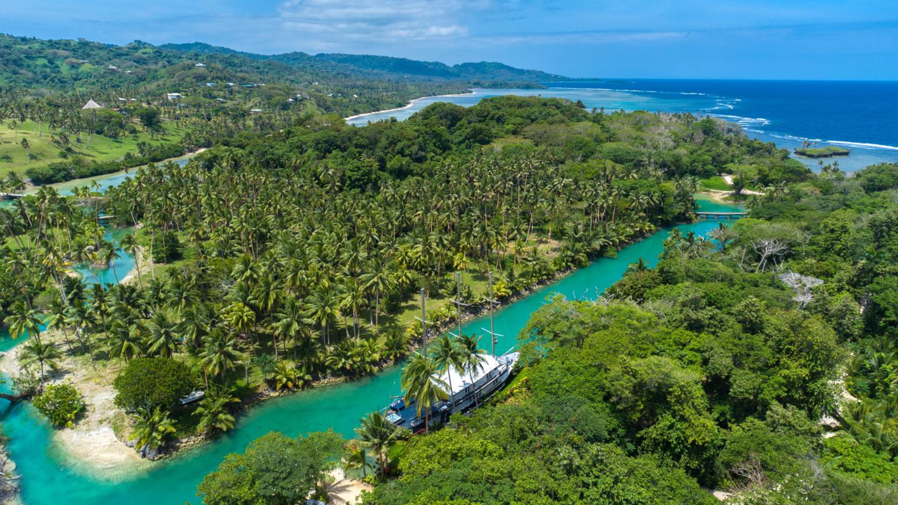 Savasi Island Resort