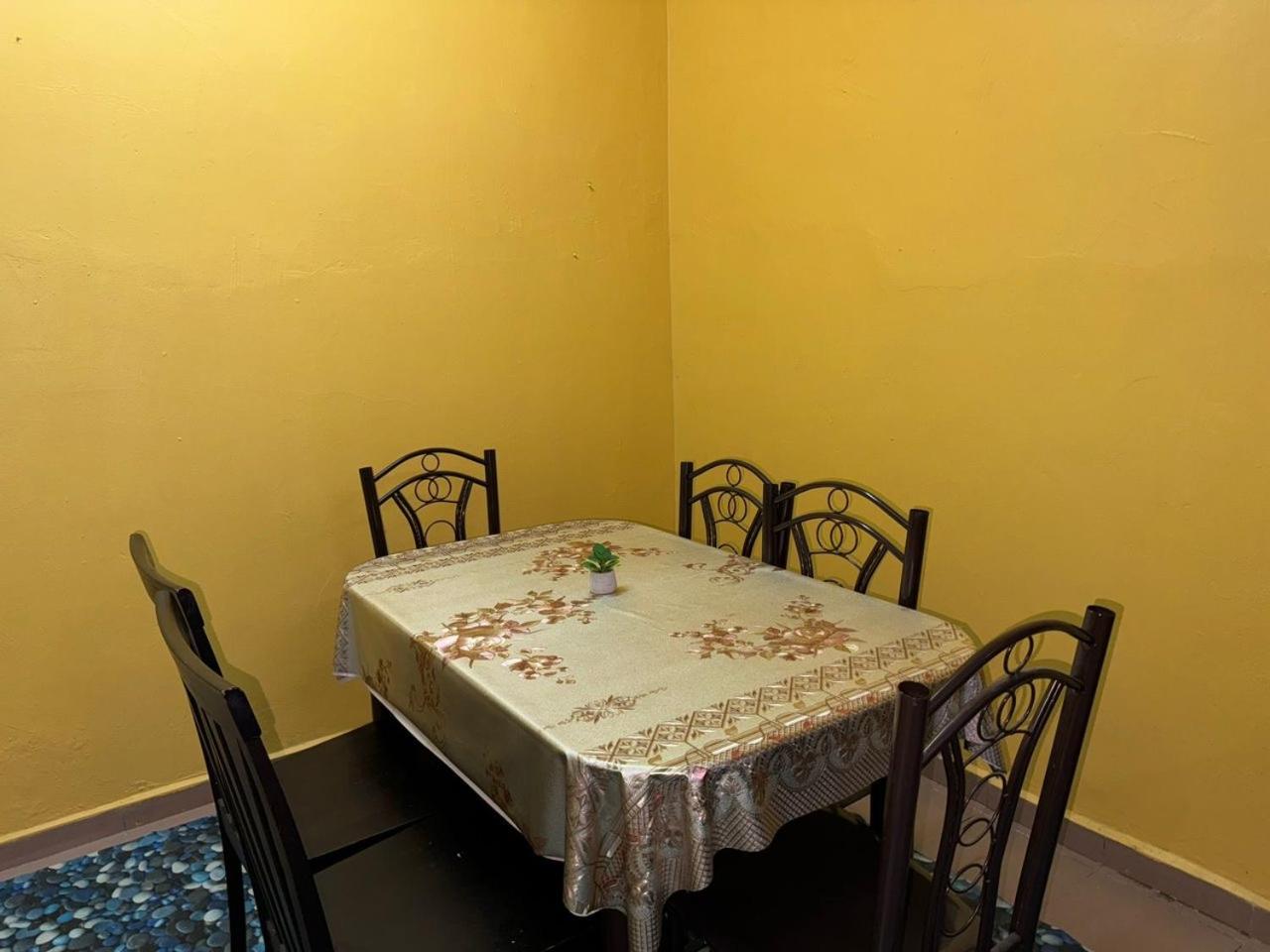 Enalys Homestay Manjung photo 4