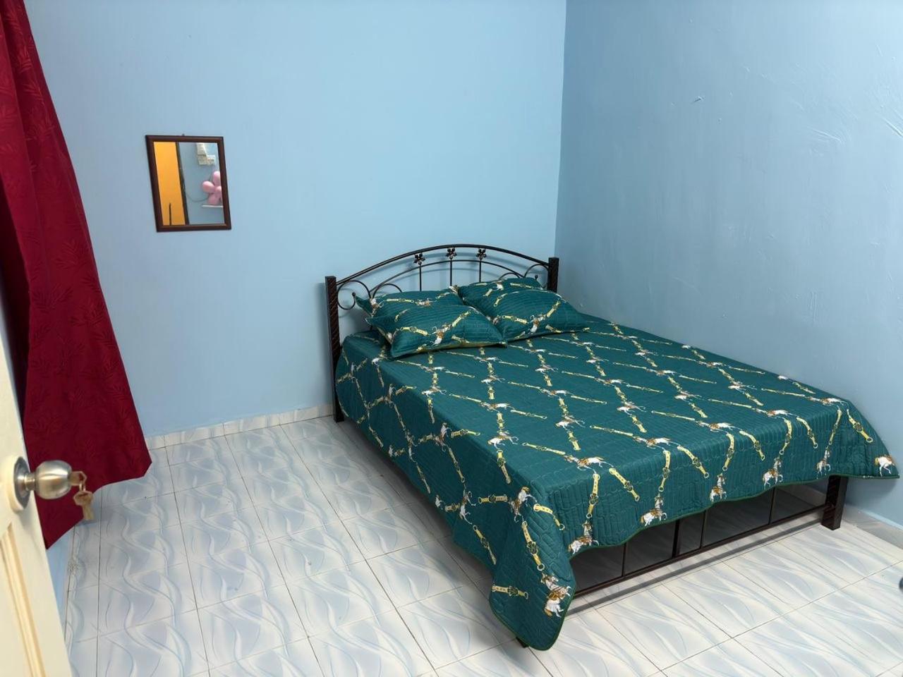 Enalys Homestay Manjung photo 2