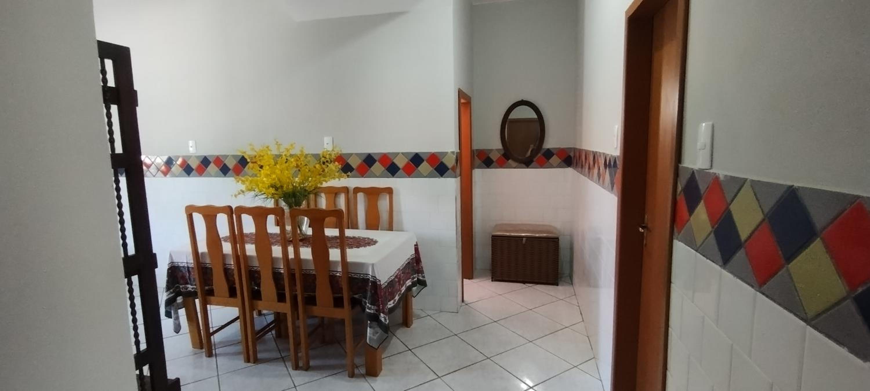 Apartamento Térreo Balneário Rincão com pátio, garagem e churrasqueira