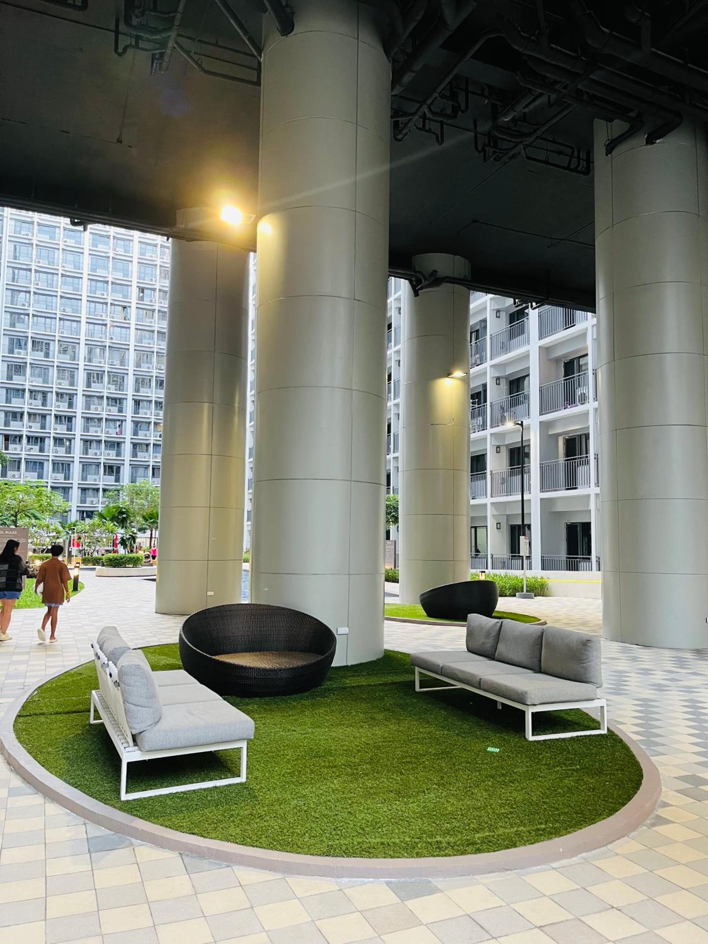 Shore 2 residences Tower 3 in Mall of Asia view 5