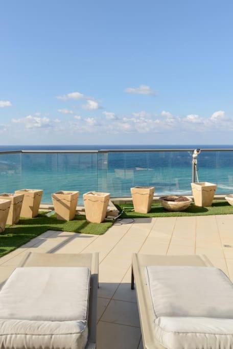 Jacuzzi Penthouse with wide Sea View in Natanya