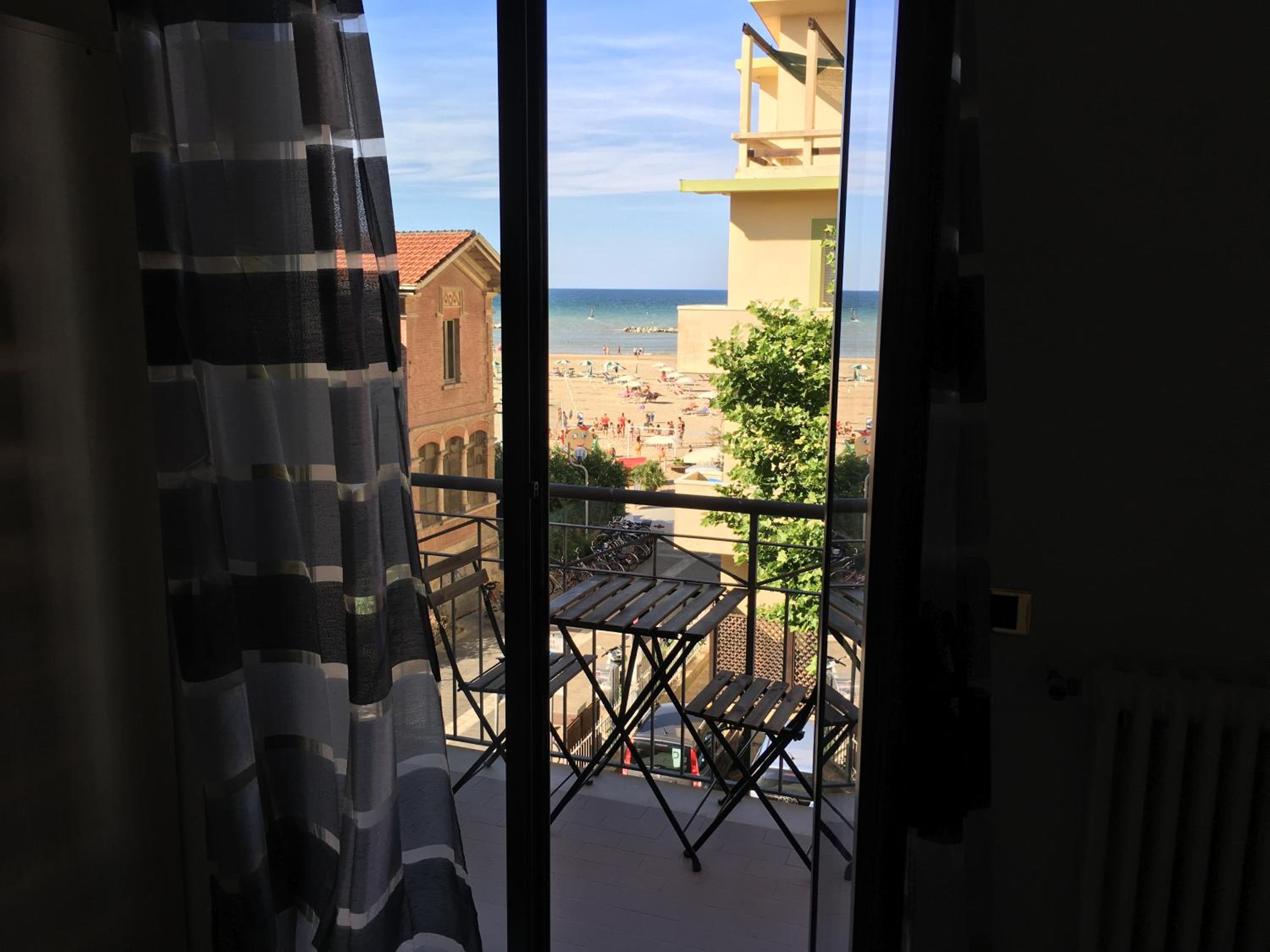 Beach House Holiday Apartments