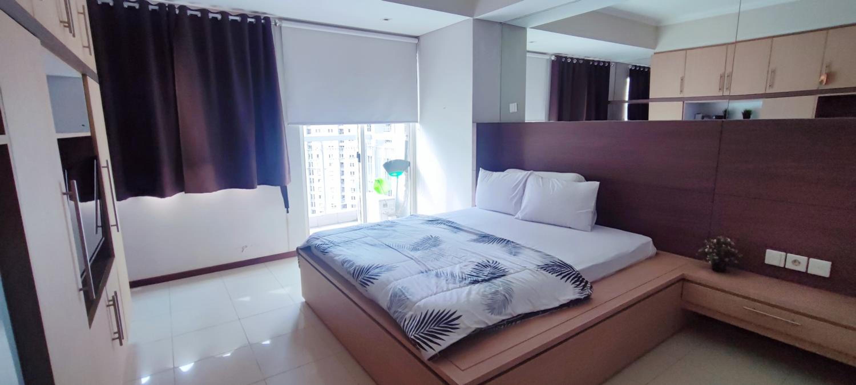 Royal Deluxe & Private Apartments - West Jakarta