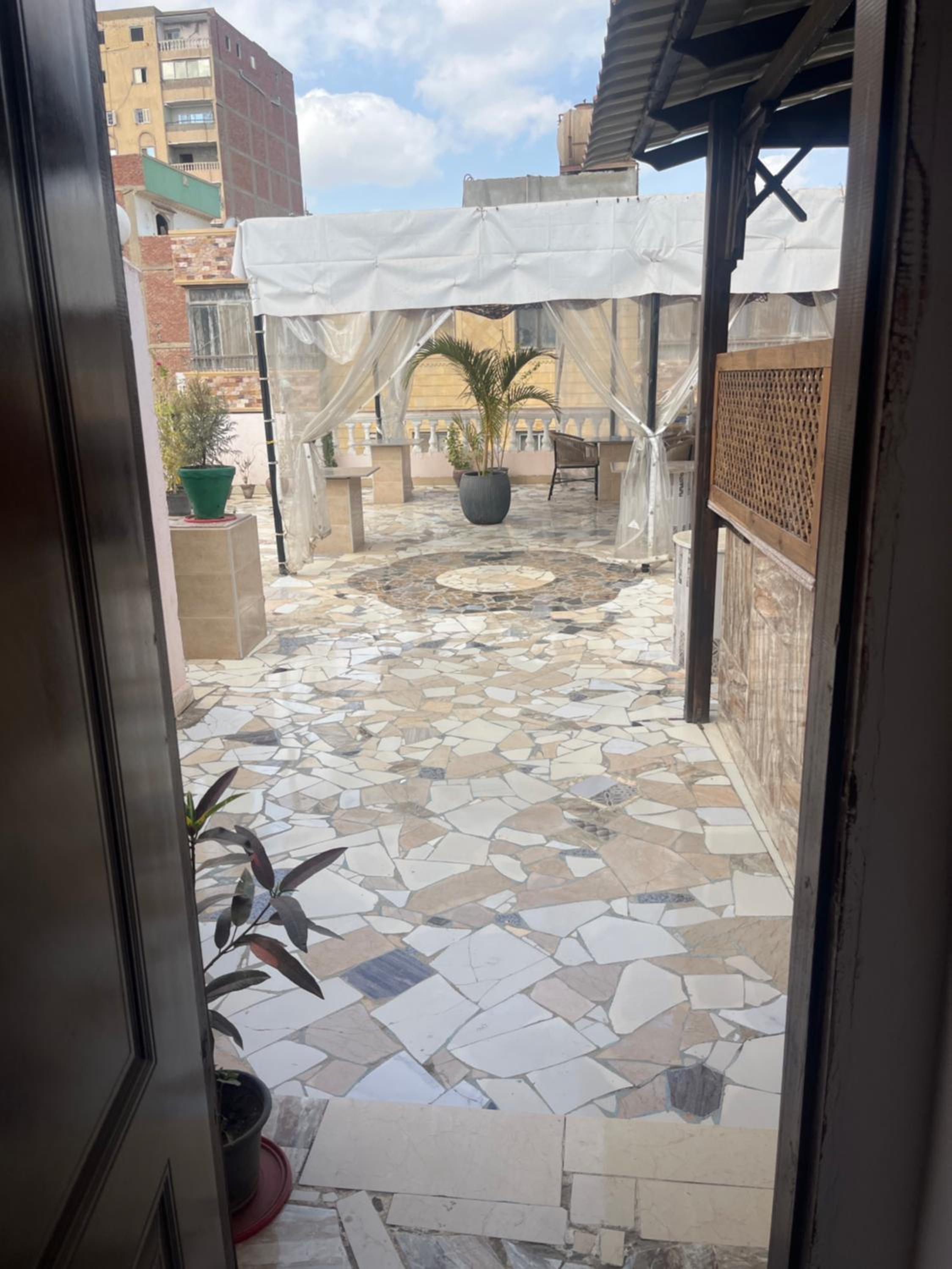 Badr pyramids inn