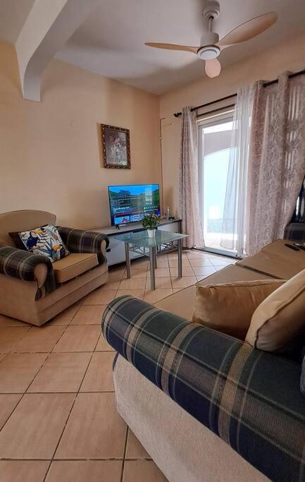 Sunshine Luxurious Villa:4 mins walk from beach photo 5