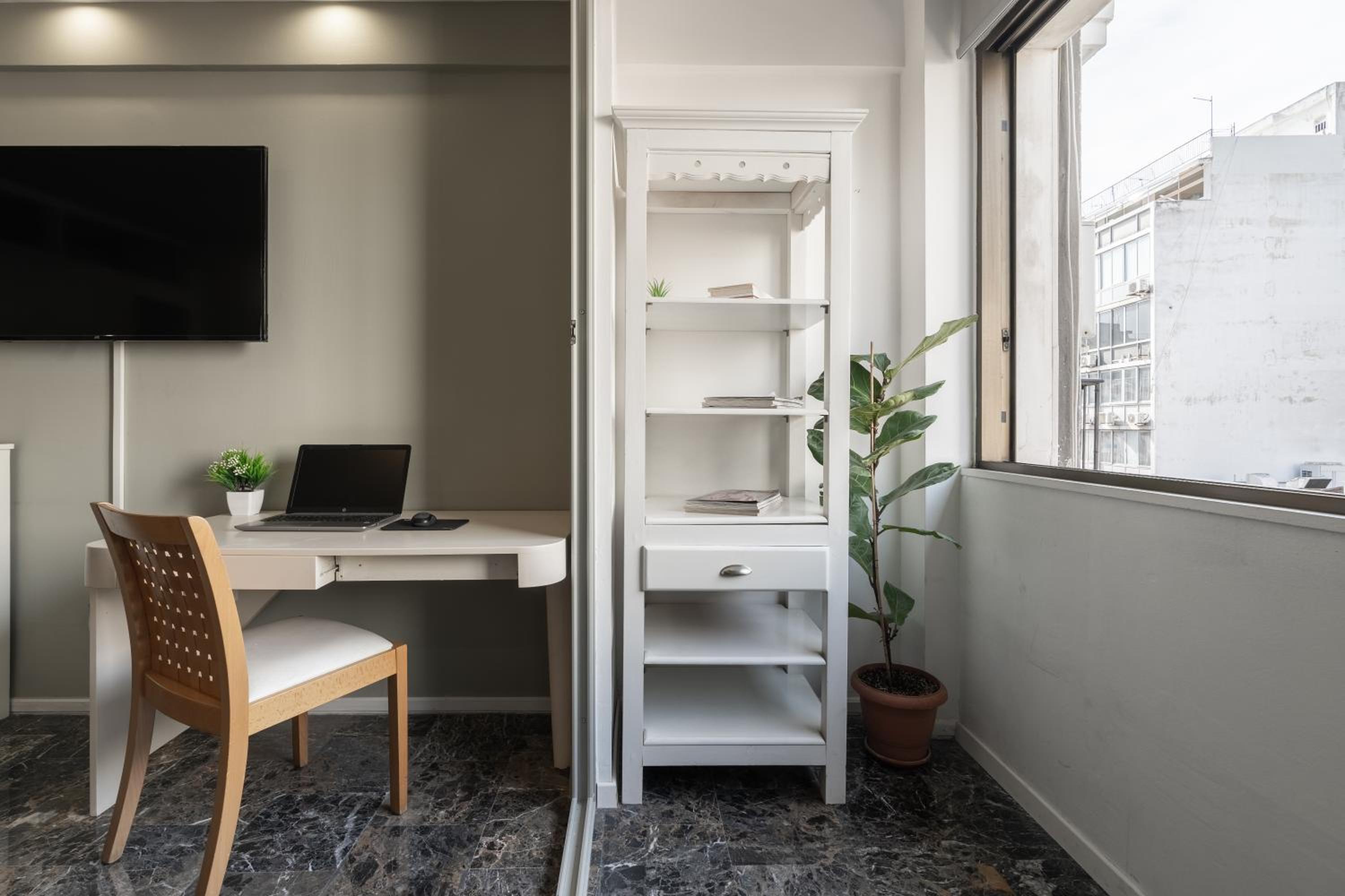 Elegant Suite - Thessaloniki view 3