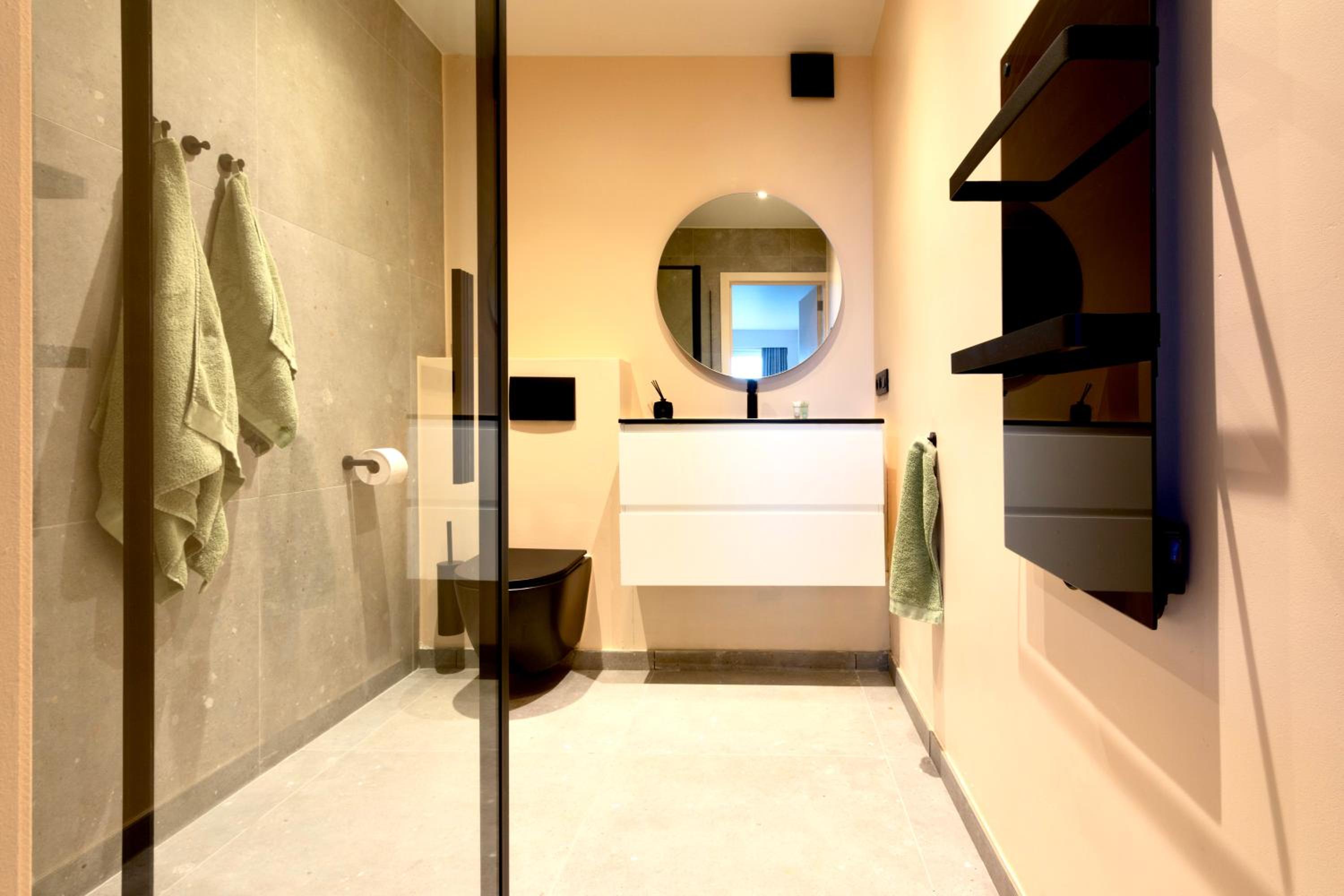 Studio By Aimee - 20m from the beach & in city centre!
