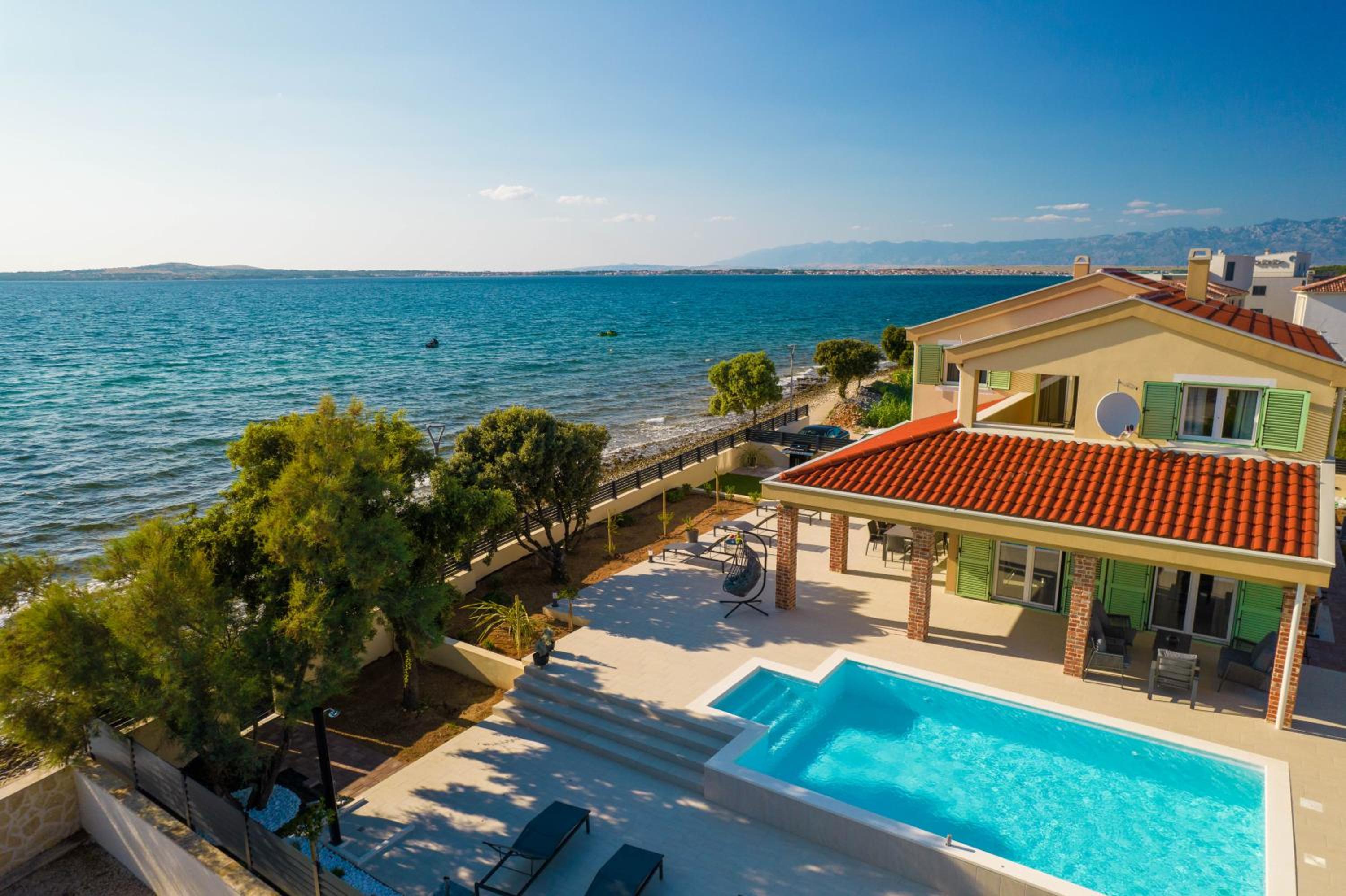 Beach front villa with heated pool, jacuzzi, fantastic view, the sound of the waves - by Traveler tourist agency Krk ID 2404 view 3
