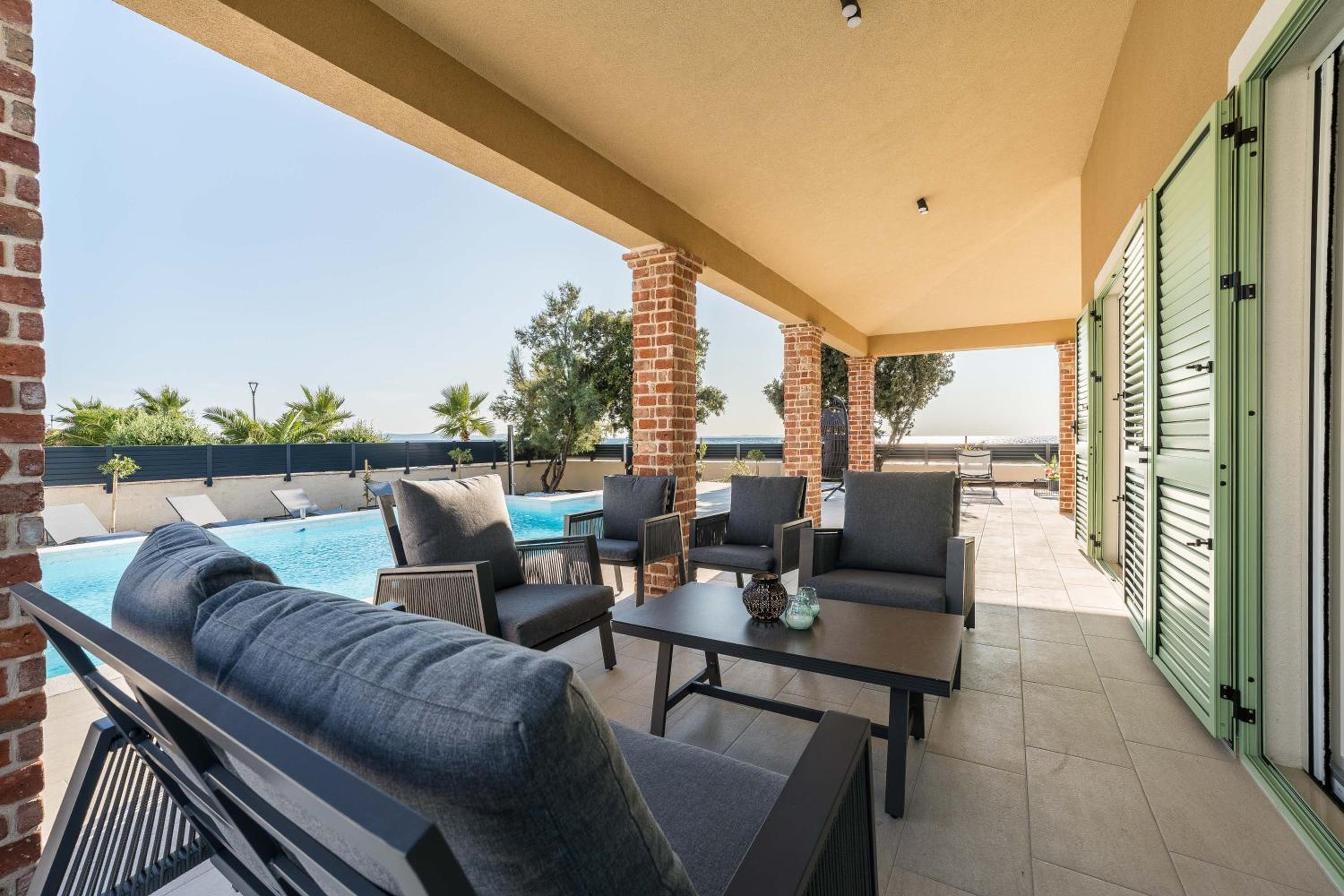 Beach front villa with heated pool, jacuzzi, fantastic view, the sound of the waves - by Traveler tourist agency Krk ID 2404 view 5