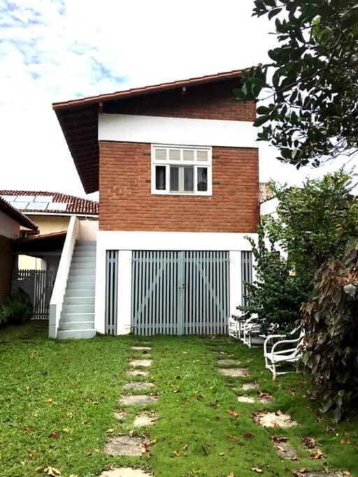 Casa Bosque da Praia 5 quartos, bilhar e ar split.