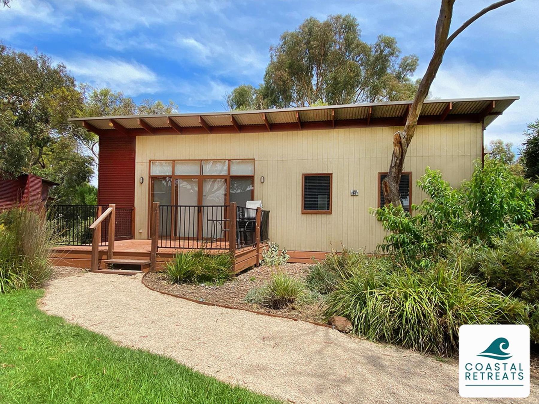 The Purple Hen Hideaway Resort