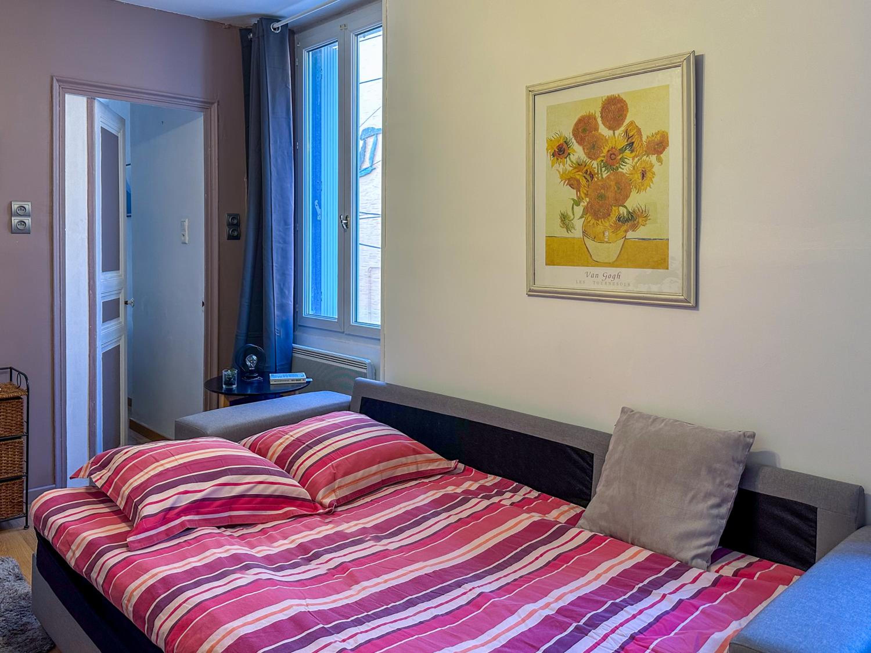 T3 clim, TV, ART, familial, 50m du port, cuisine équipée et jeux de société