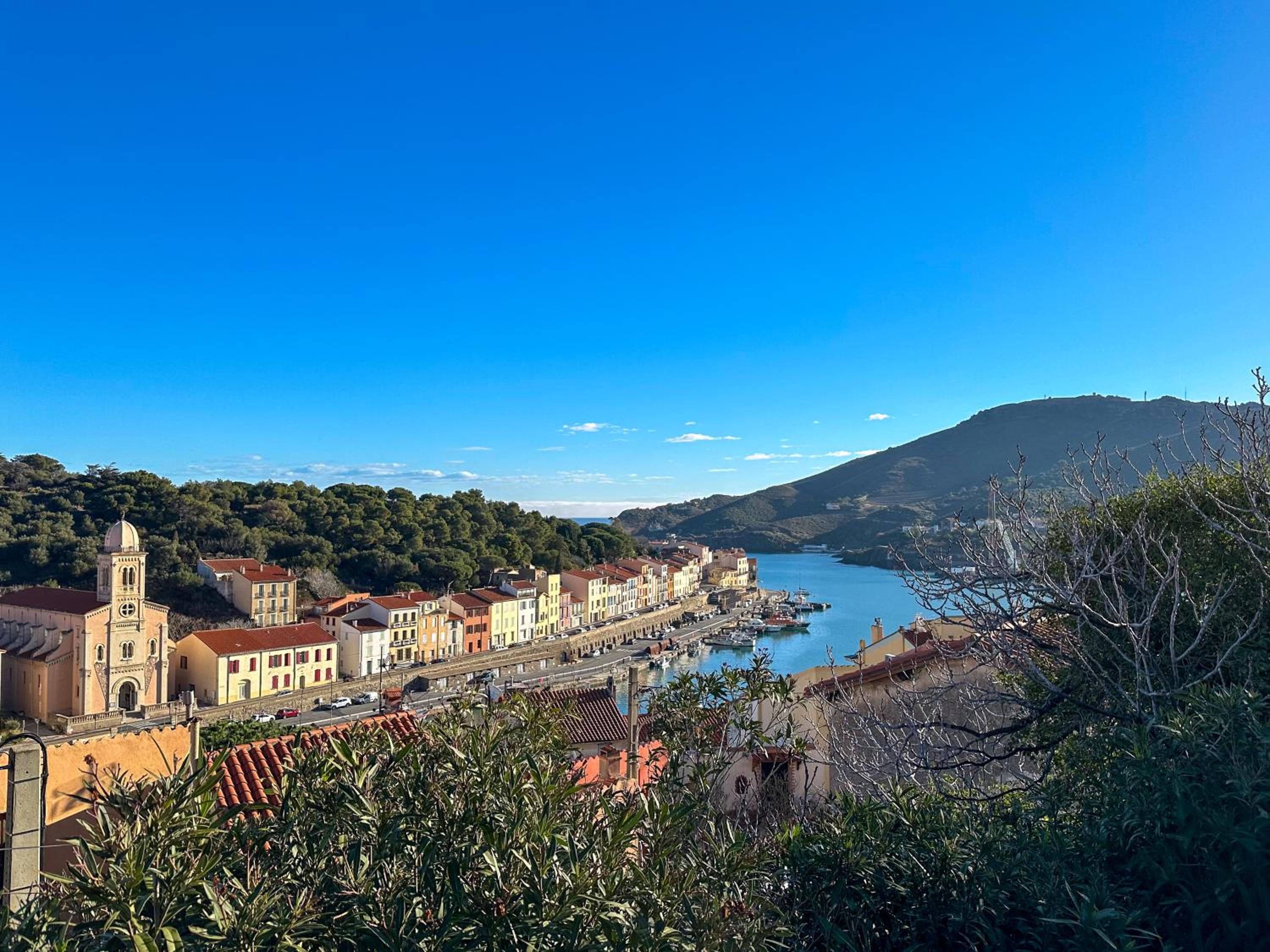 T3 clim, TV, ART, familial, 50m du port, cuisine équipée et jeux de société