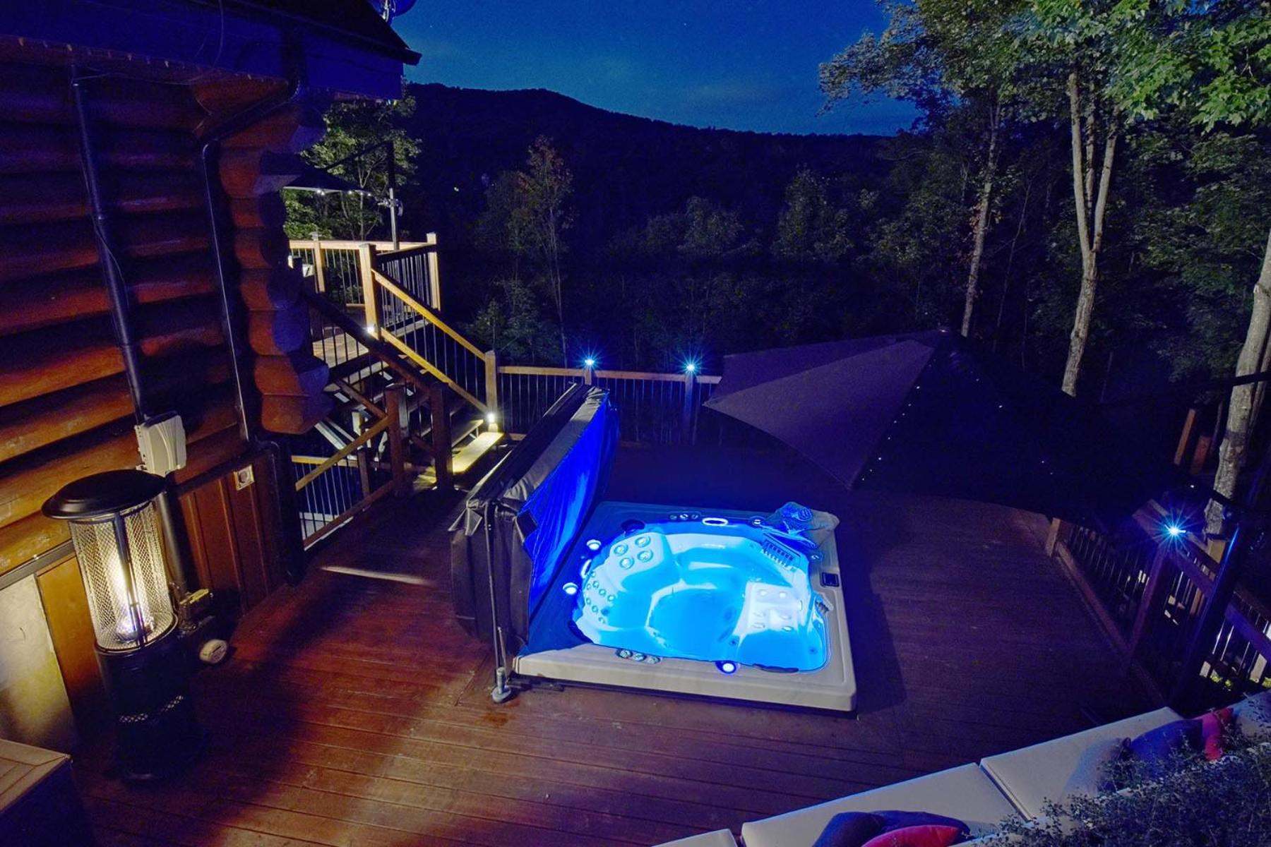 Luxurious log cabin with private spa