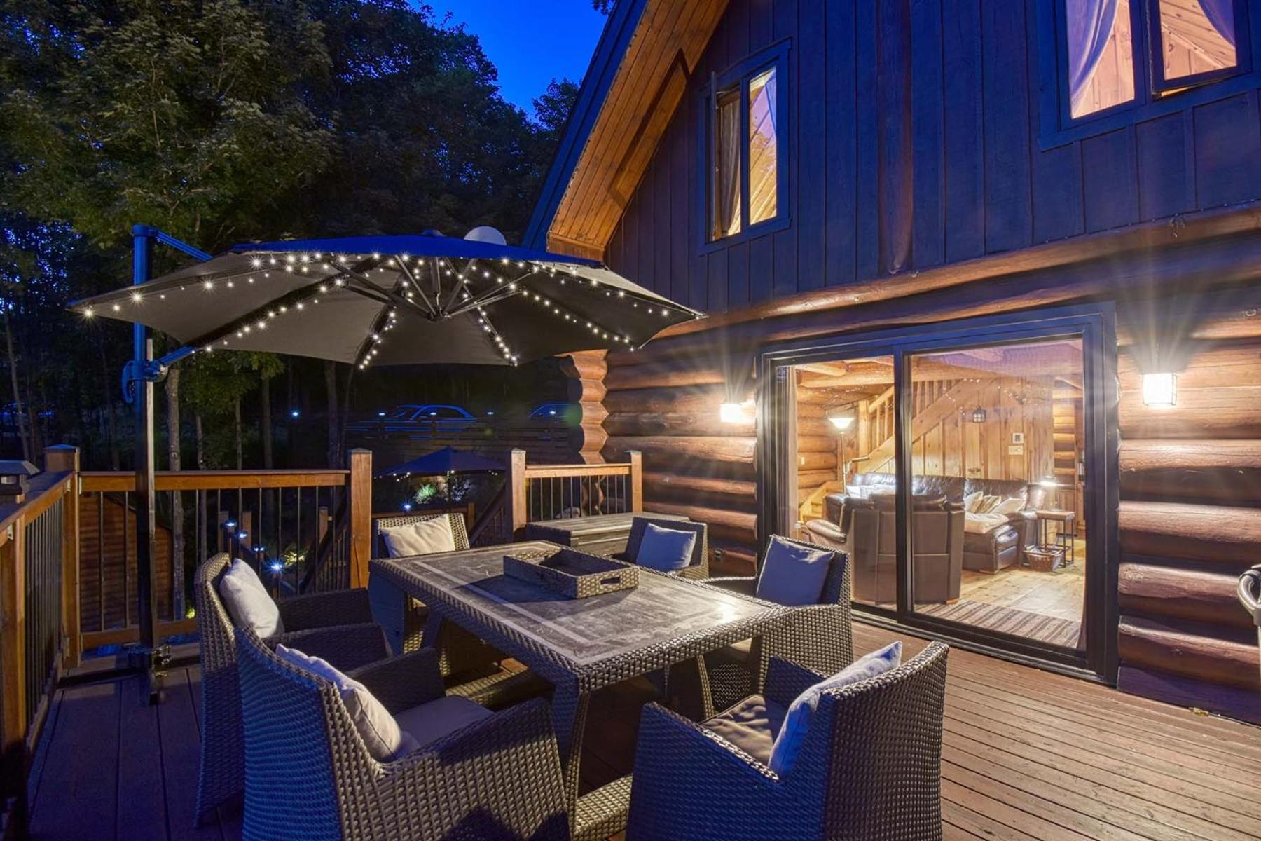 Luxurious log cabin with private spa