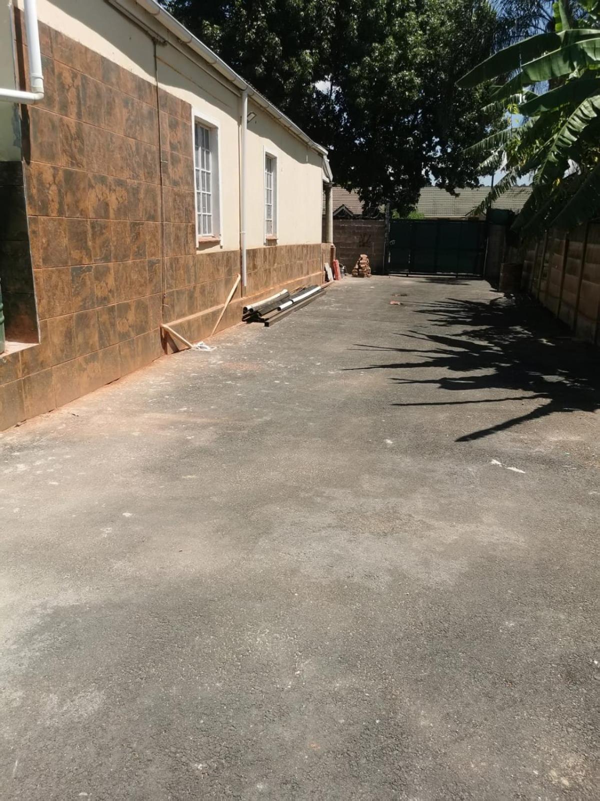 P & T Guesthouses view 2